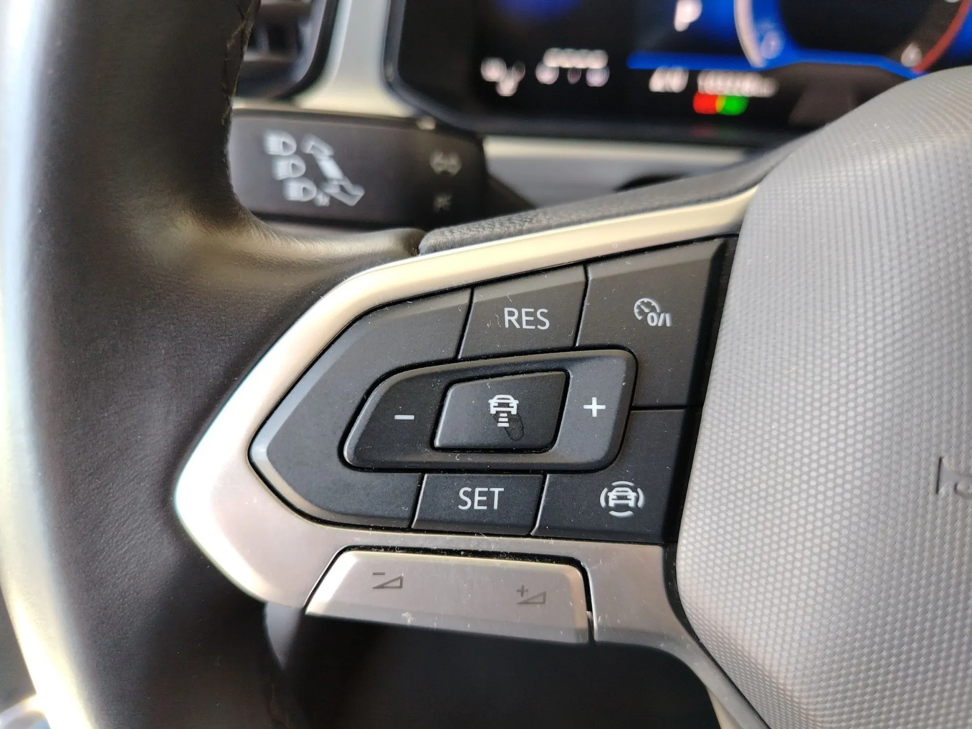 vw t-roc 2.0 tdi dsg life - slika 18