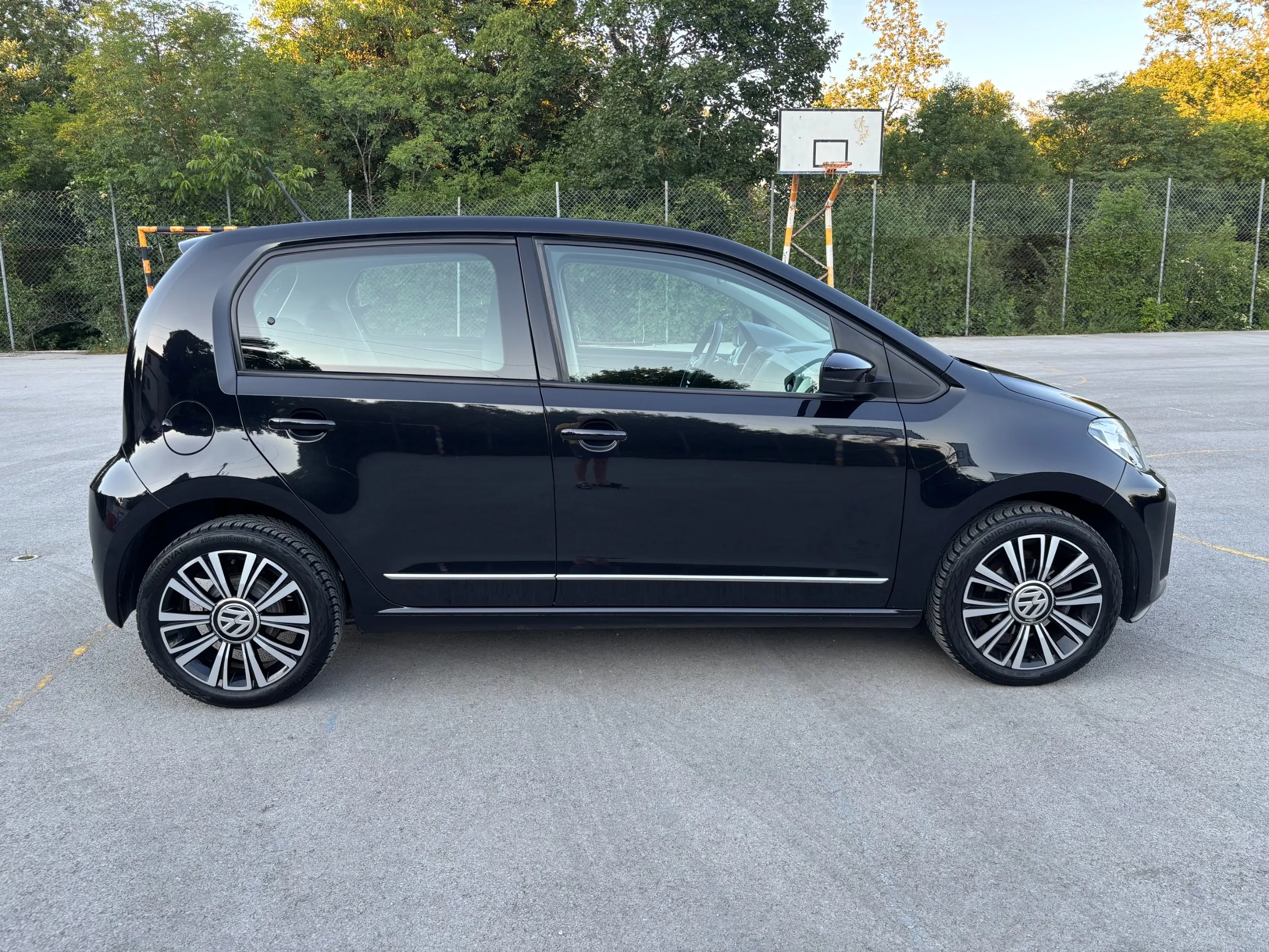 vw up! tsi 90 ks high up! - 46.000 km, servisna, tempomat, senzori - slika 2