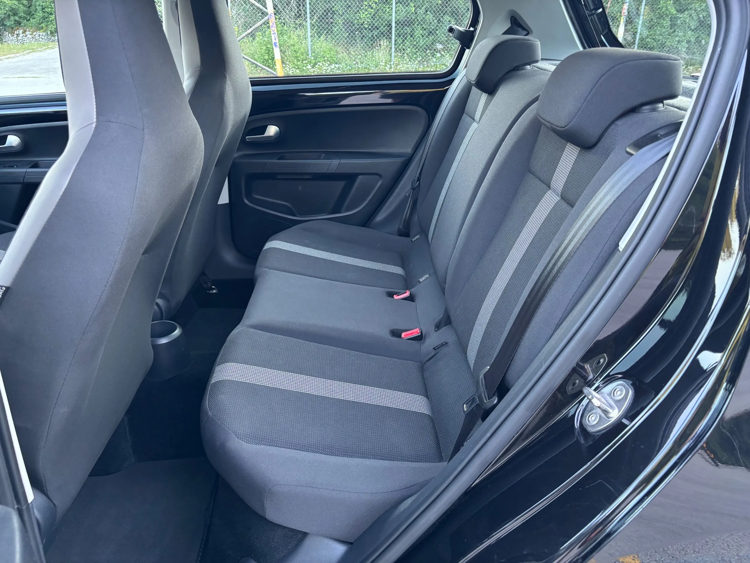 vw up! tsi 90 ks high up! - 46.000 km, servisna, tempomat, senzori - slika 11