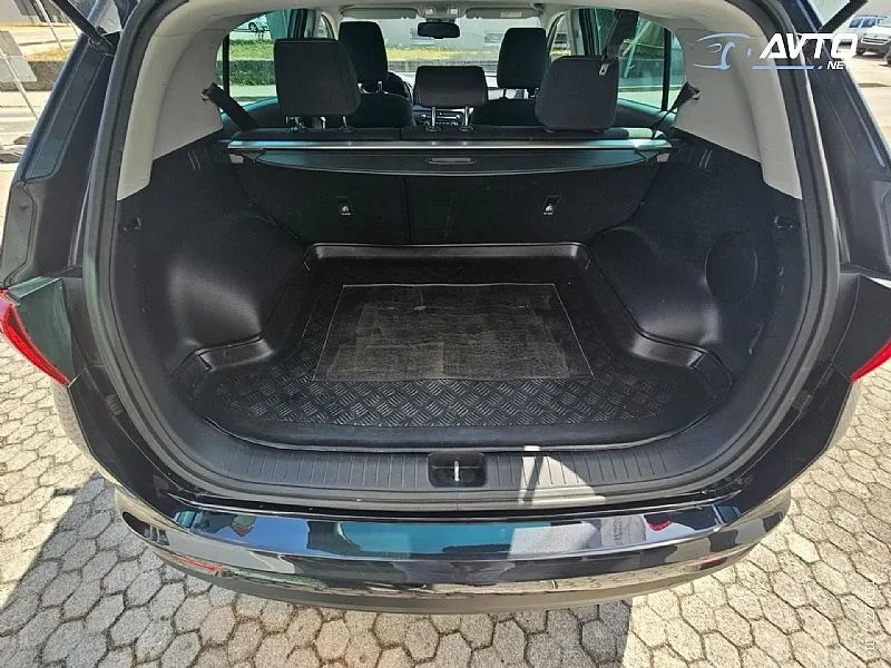 kia sportage 2wd 1,6 gdi lx urban - slika 11