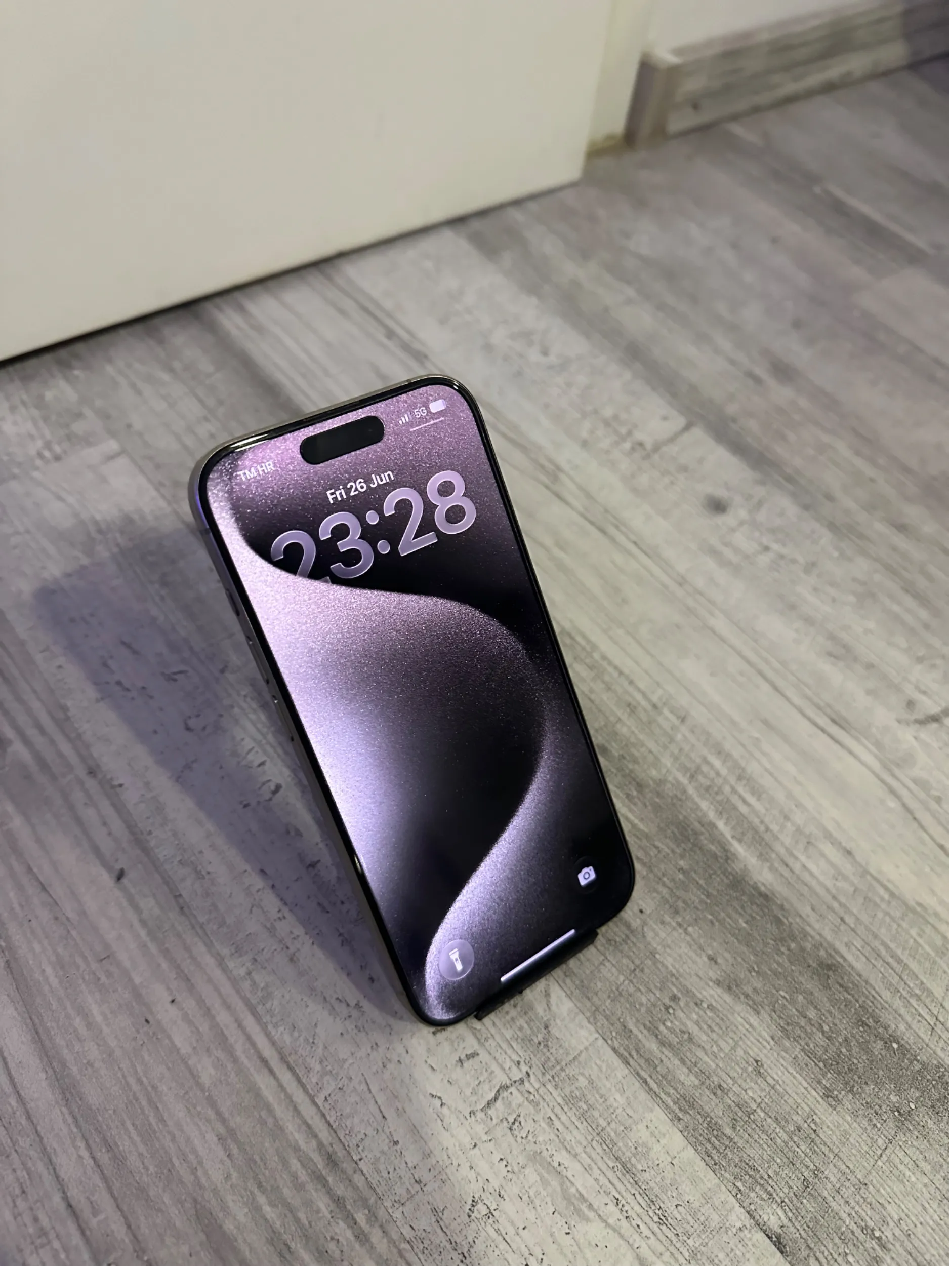 iphone 15 pro 128gb. stanje 10/10+oprema - slika 1
