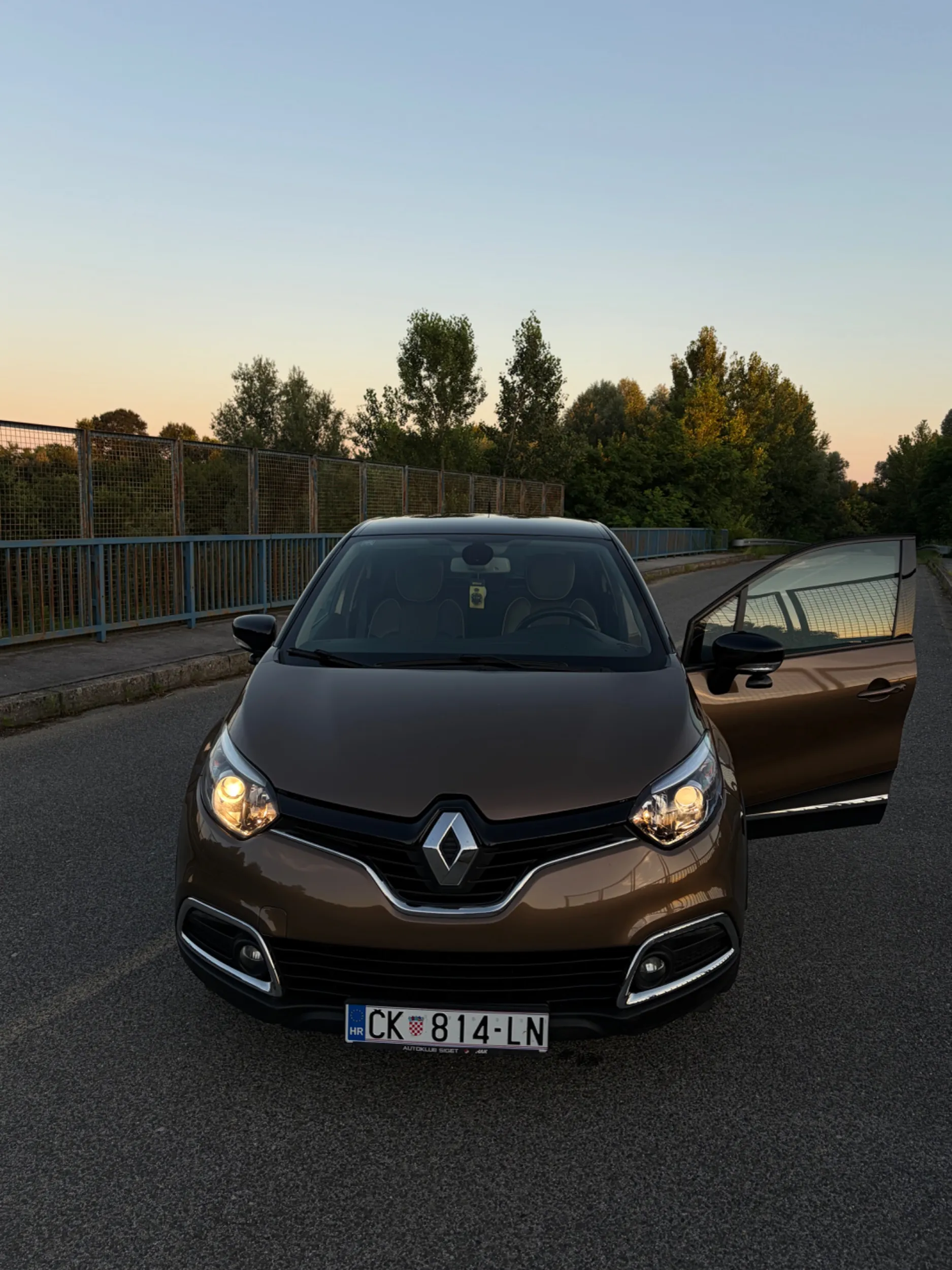 renault captur 1.5dci automatik - slika 11