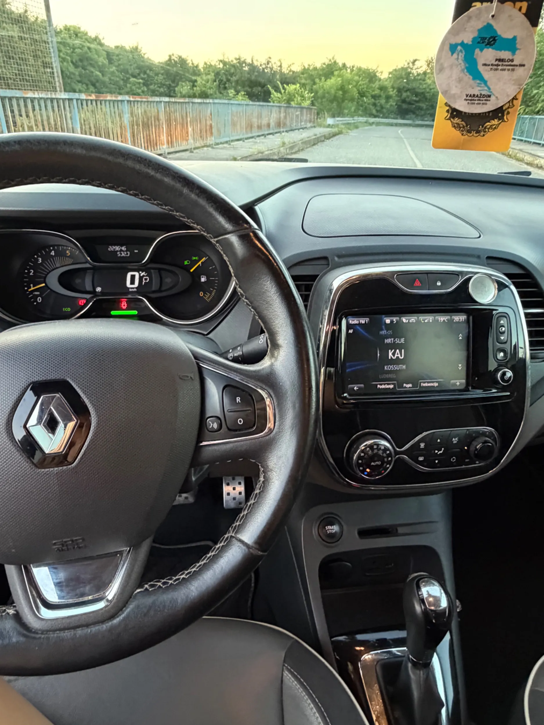 renault captur 1.5dci automatik - slika 13
