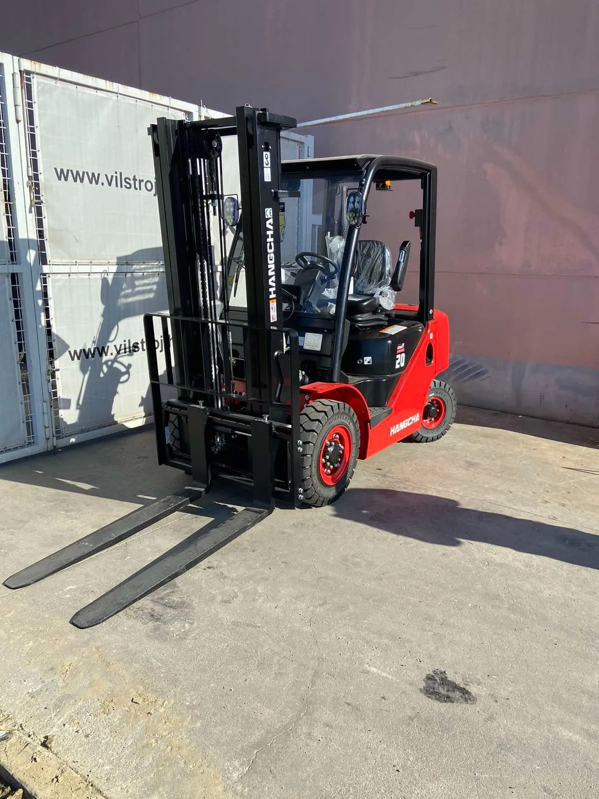 čeoni diesel 2000 kg hangcha cpcd20-xw97f - slika 1