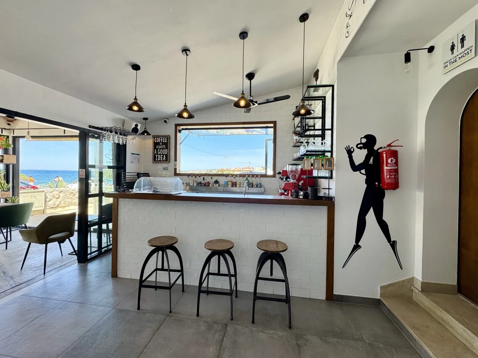 potpuno opremljeni café bar – samo 25 metara od plaže | diklo, zadar - slika 4