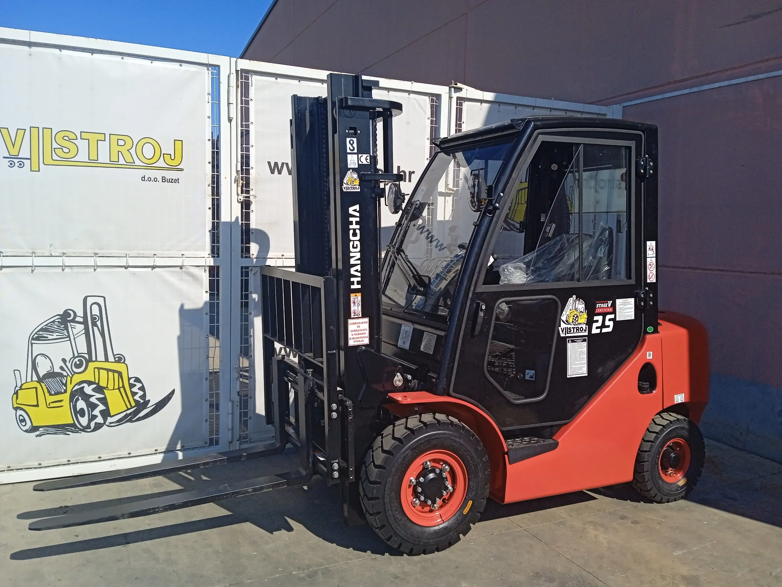 čeoni diesel 2500 kg hangcha cpcd25-xw98f - slika 1