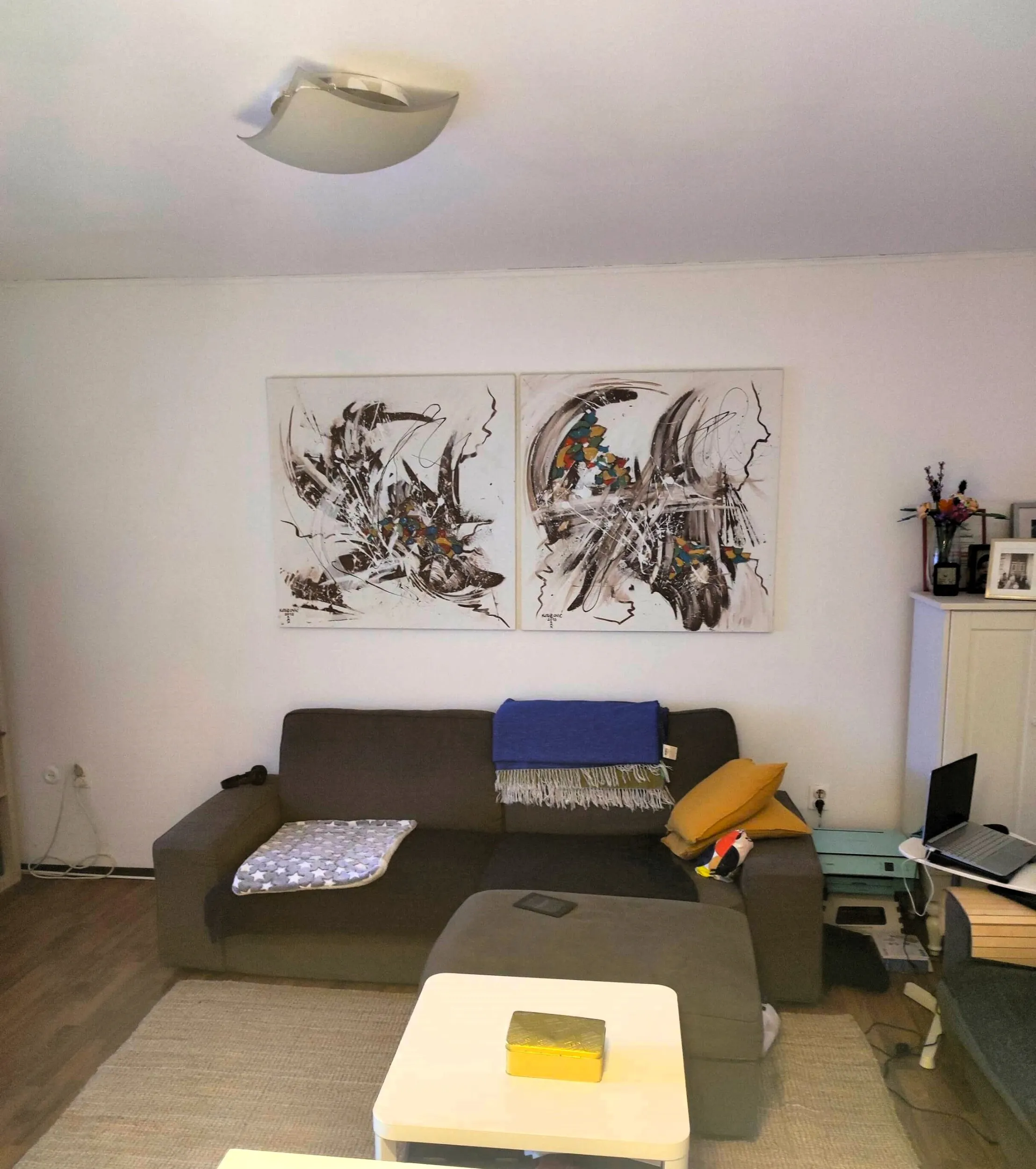prostran 3-sobni stan (75 m²) s loggiom, sigečica – hvarska - slika 12