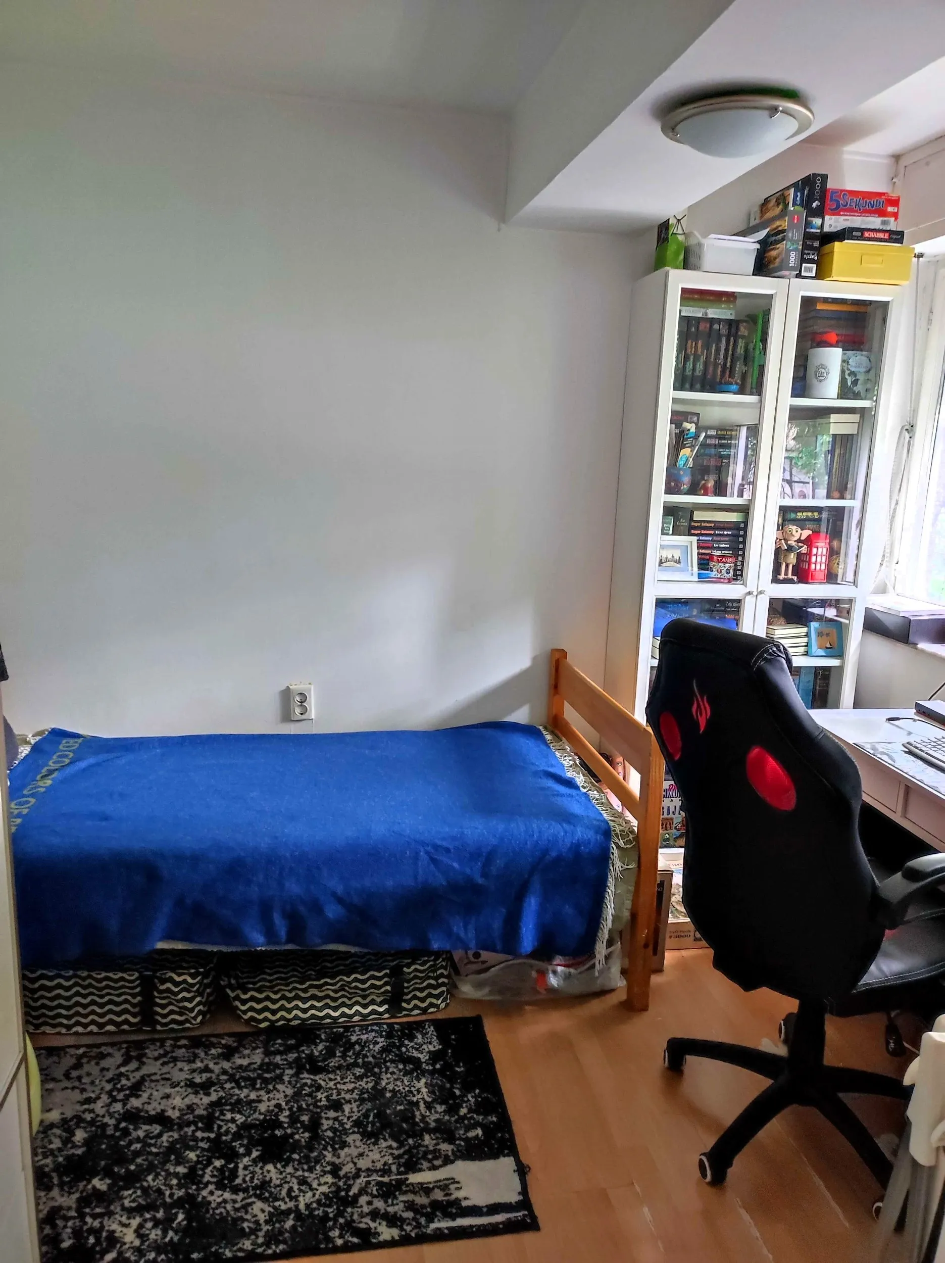 prostran 3-sobni stan (75 m²) s loggiom, sigečica – hvarska - slika 13