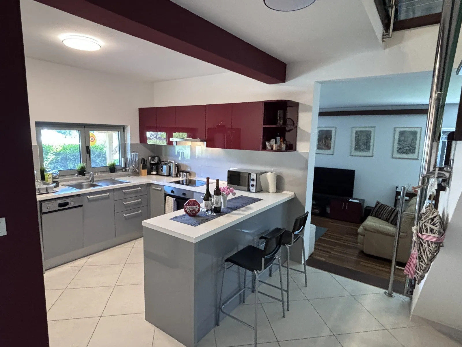 villa dambo - luksuzna vila s bazenom i uređenom okućnicom - slika 8
