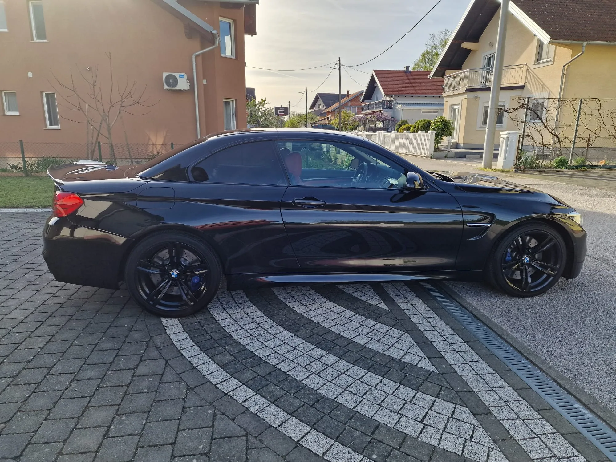 bmw m4 kabrio - slika 14