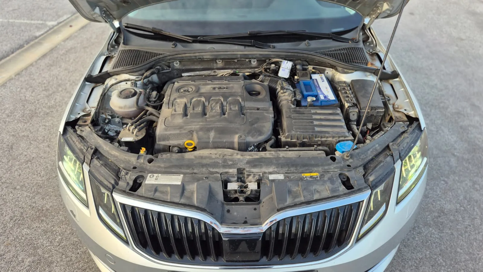 škoda oktavija style 2.0 tdi - slika 9