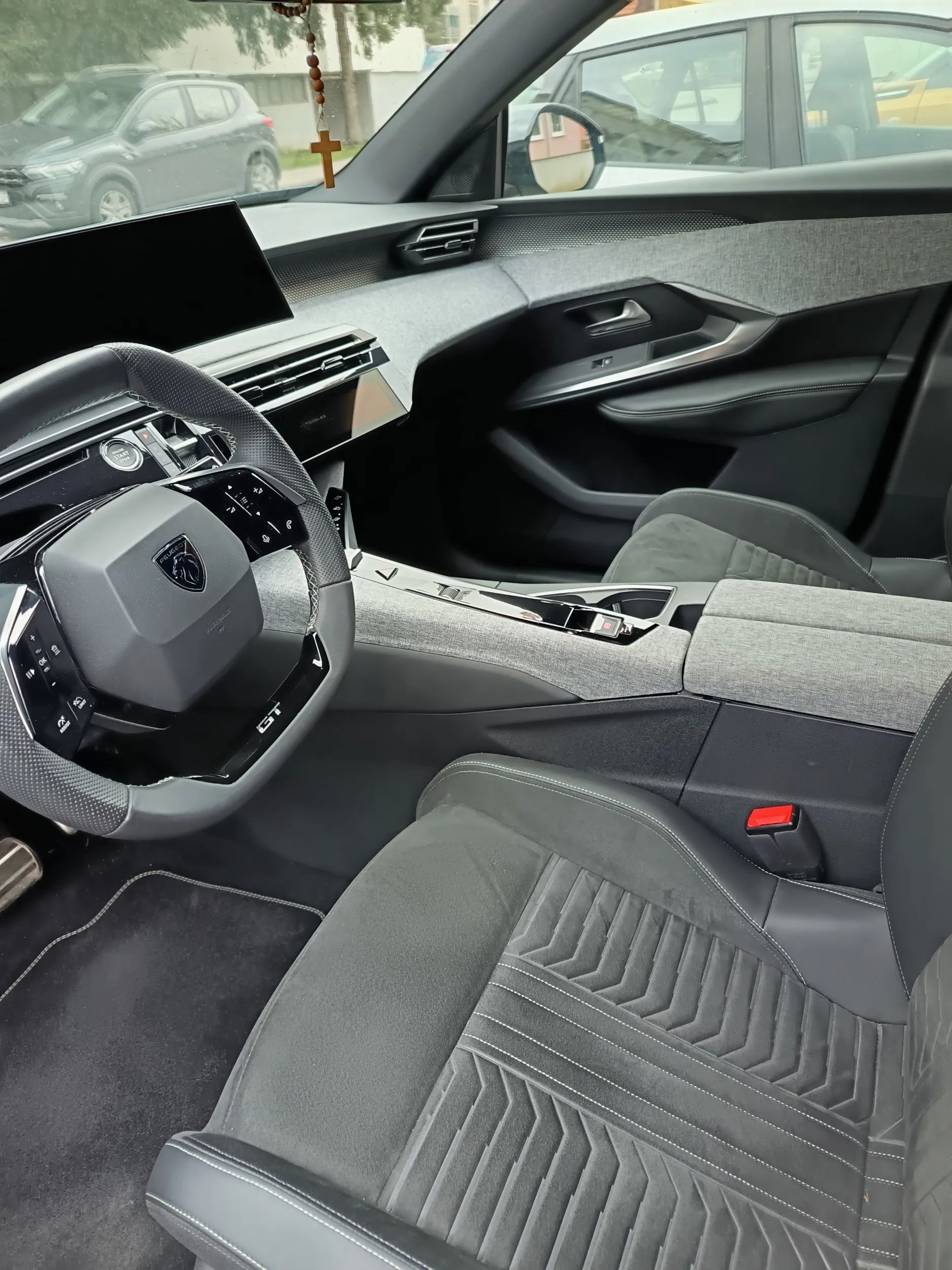 peugeot 3008 gt hybrid 145 e-dcs6, hr auto, 3 g. garancija - slika 4