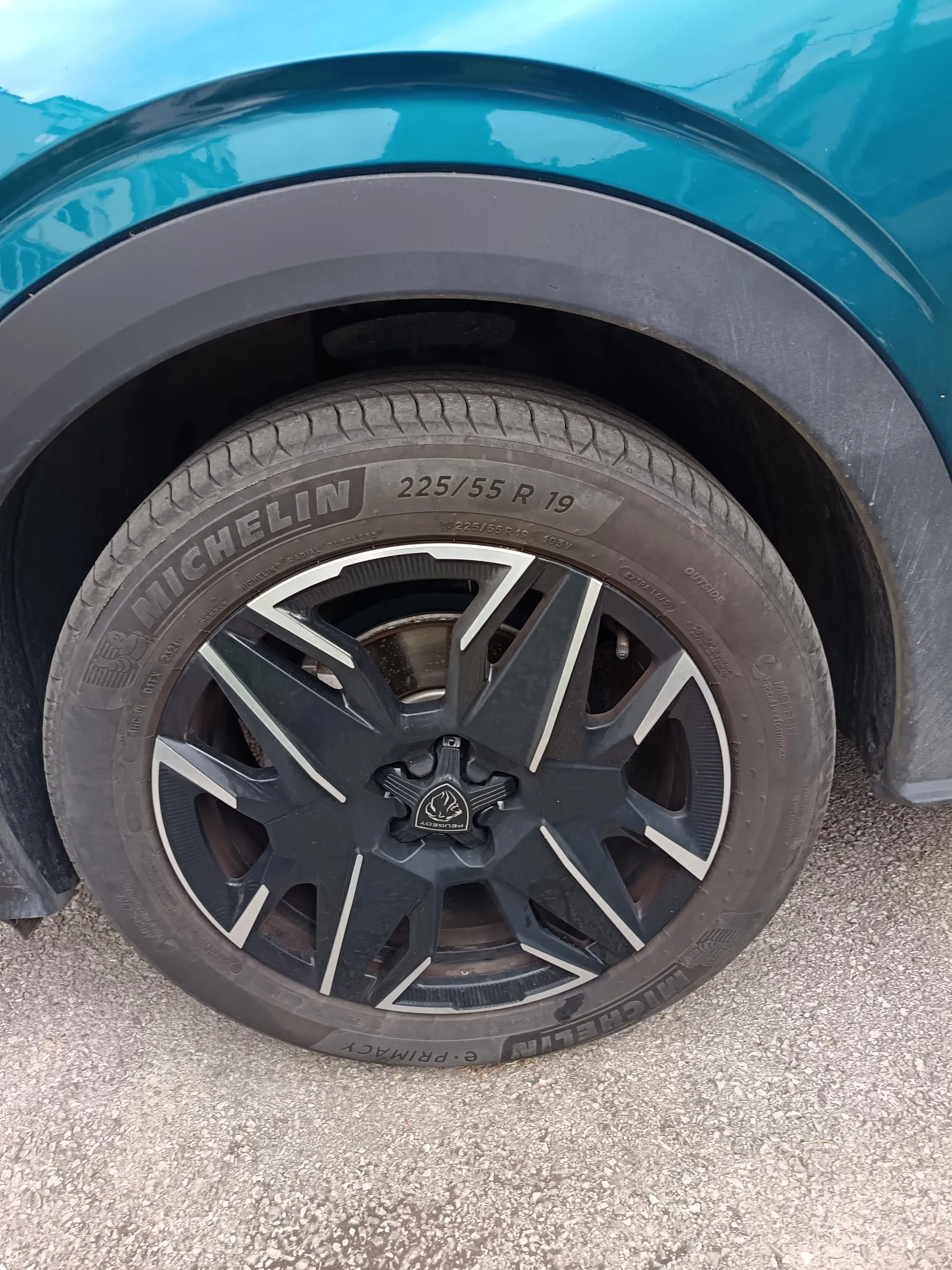 peugeot 3008 gt hybrid 145 e-dcs6, hr auto, 3 g. garancija - slika 11