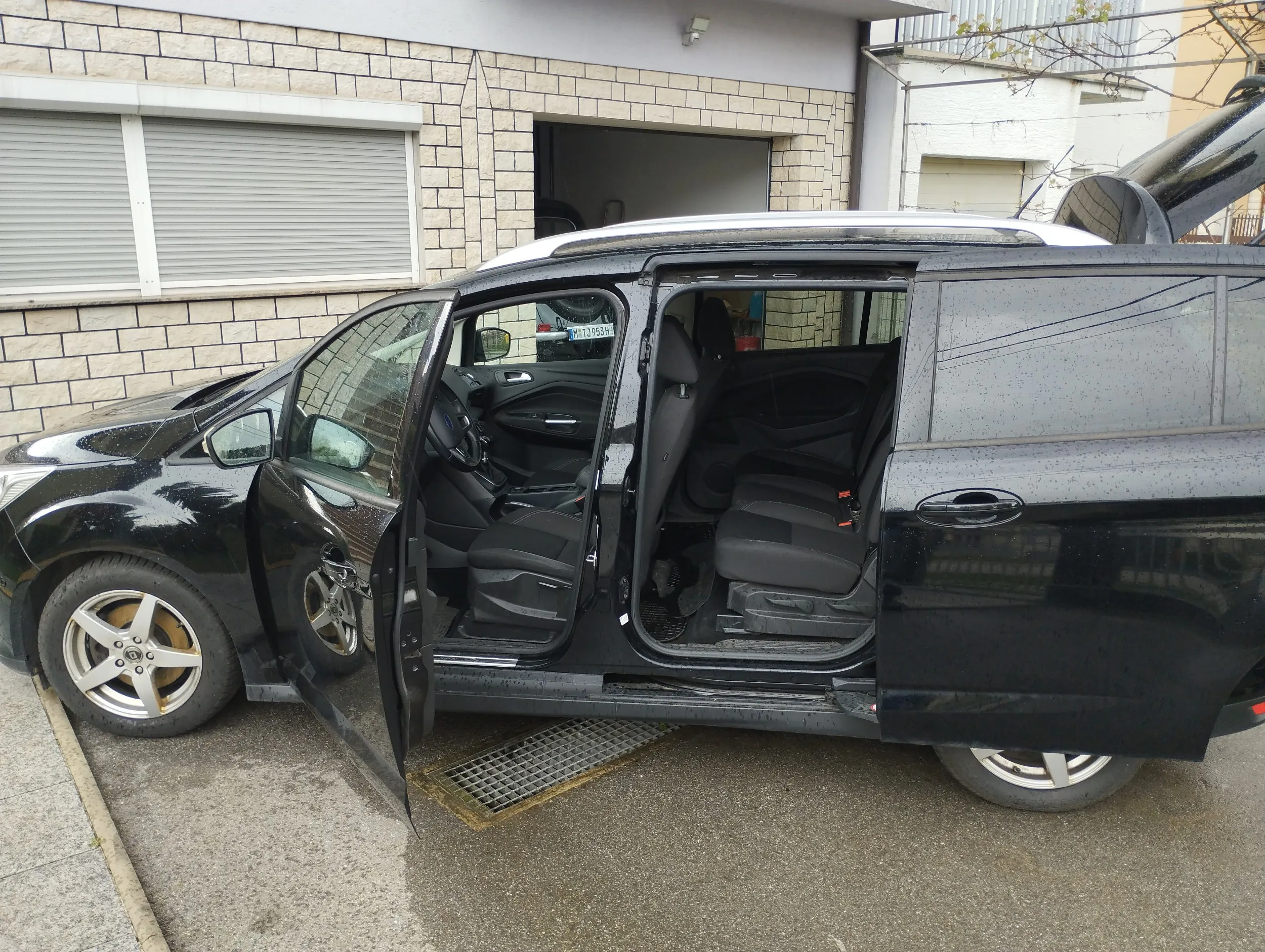 ford grand c-max monovolumen - slika 12