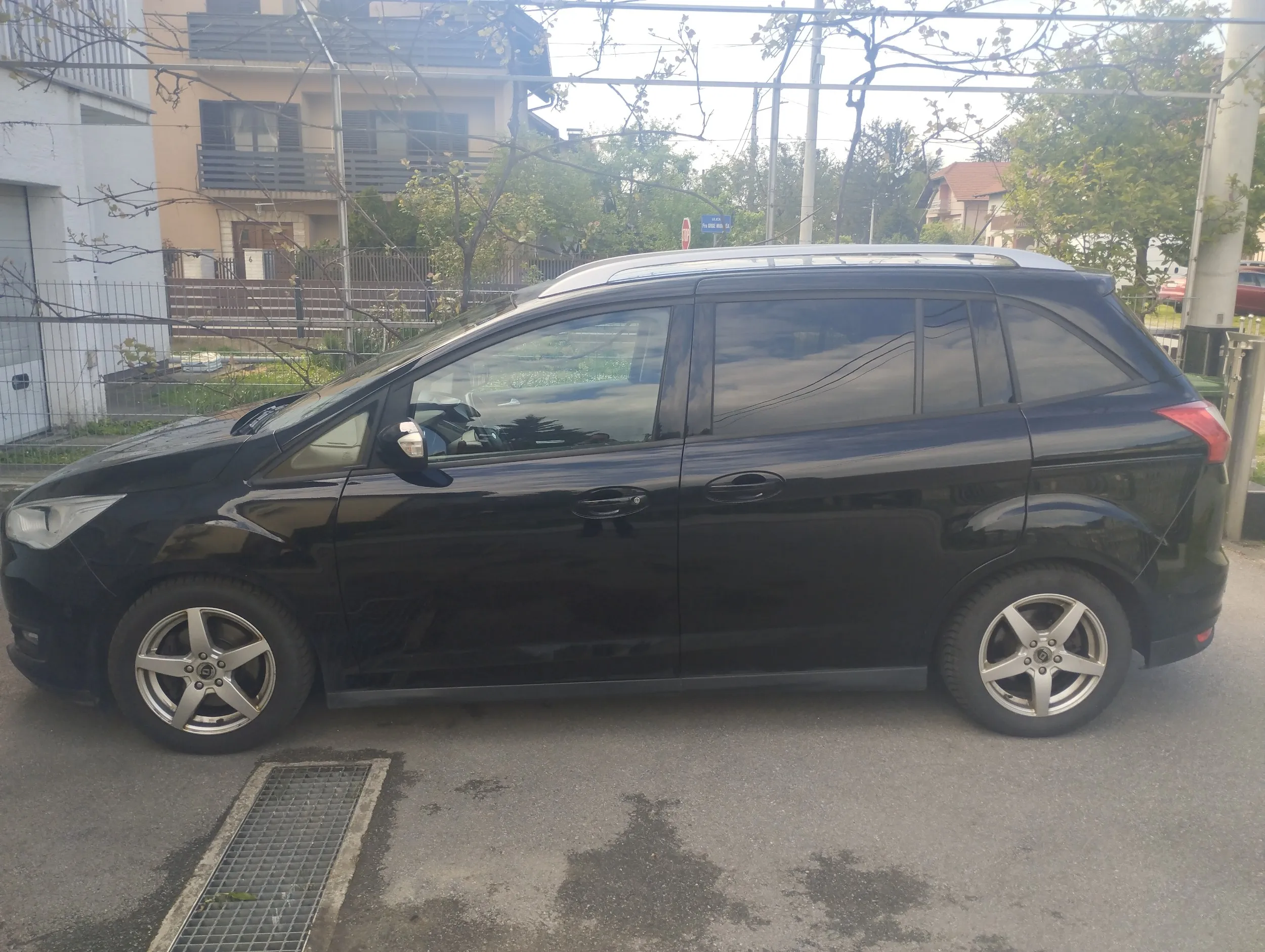 ford grand c-max monovolumen - slika 7