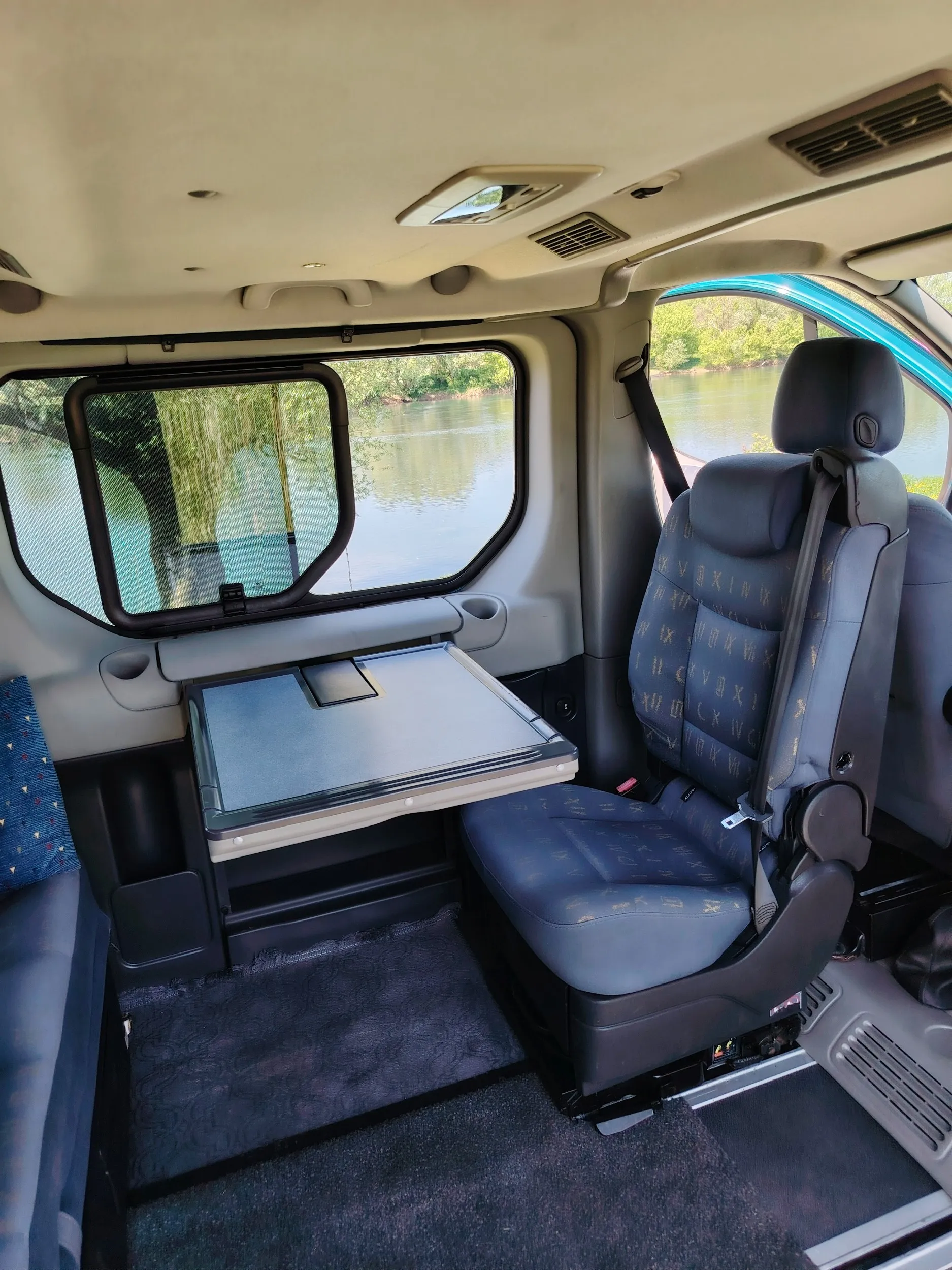 renault trafic 2,5 dci 140 generation multivan - slika 15