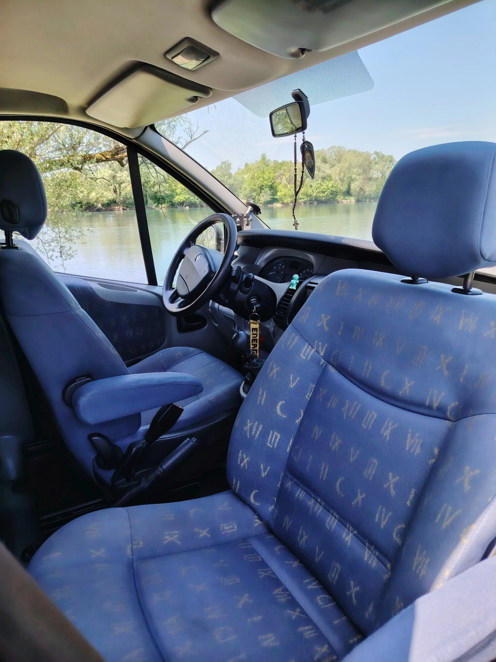 renault trafic 2,5 dci 140 generation multivan - slika 18