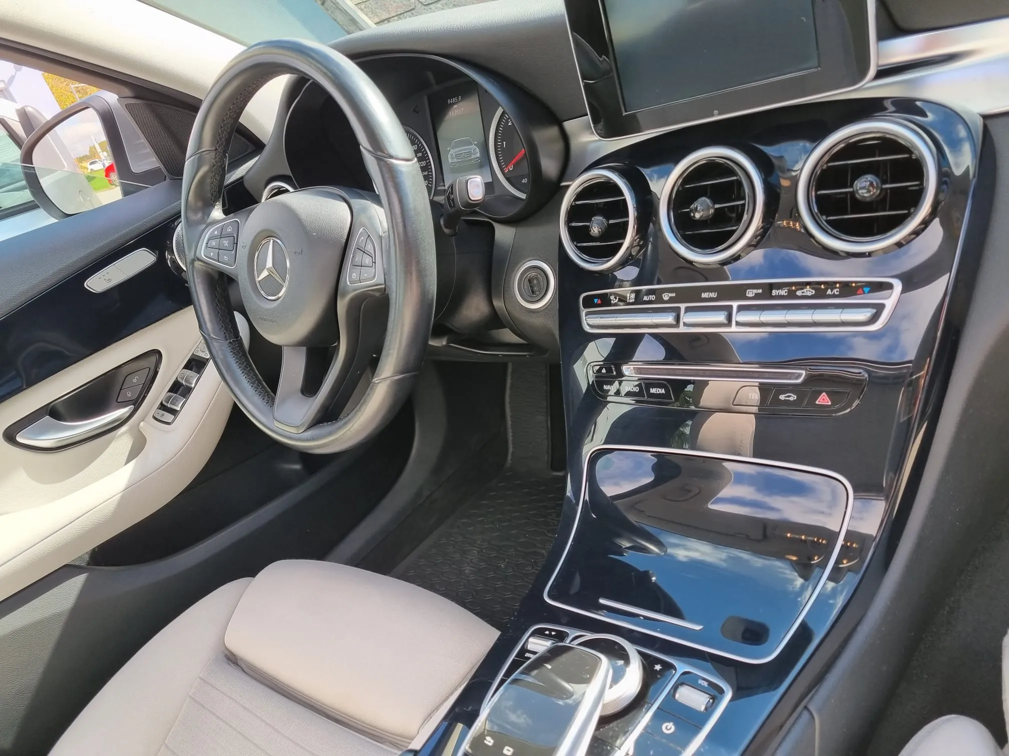 mercedes-benz c-klasa 220 d - slika 6