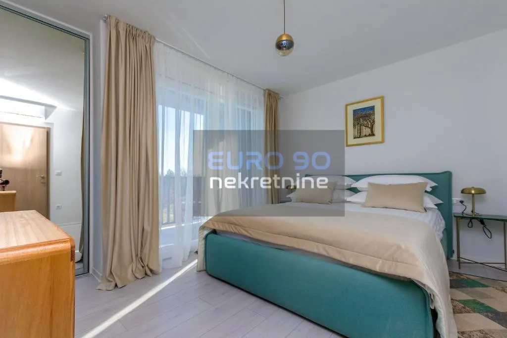 murvica-nova moderna i potpuno namještena vila s bazenom,mir,komfor !! - slika 28