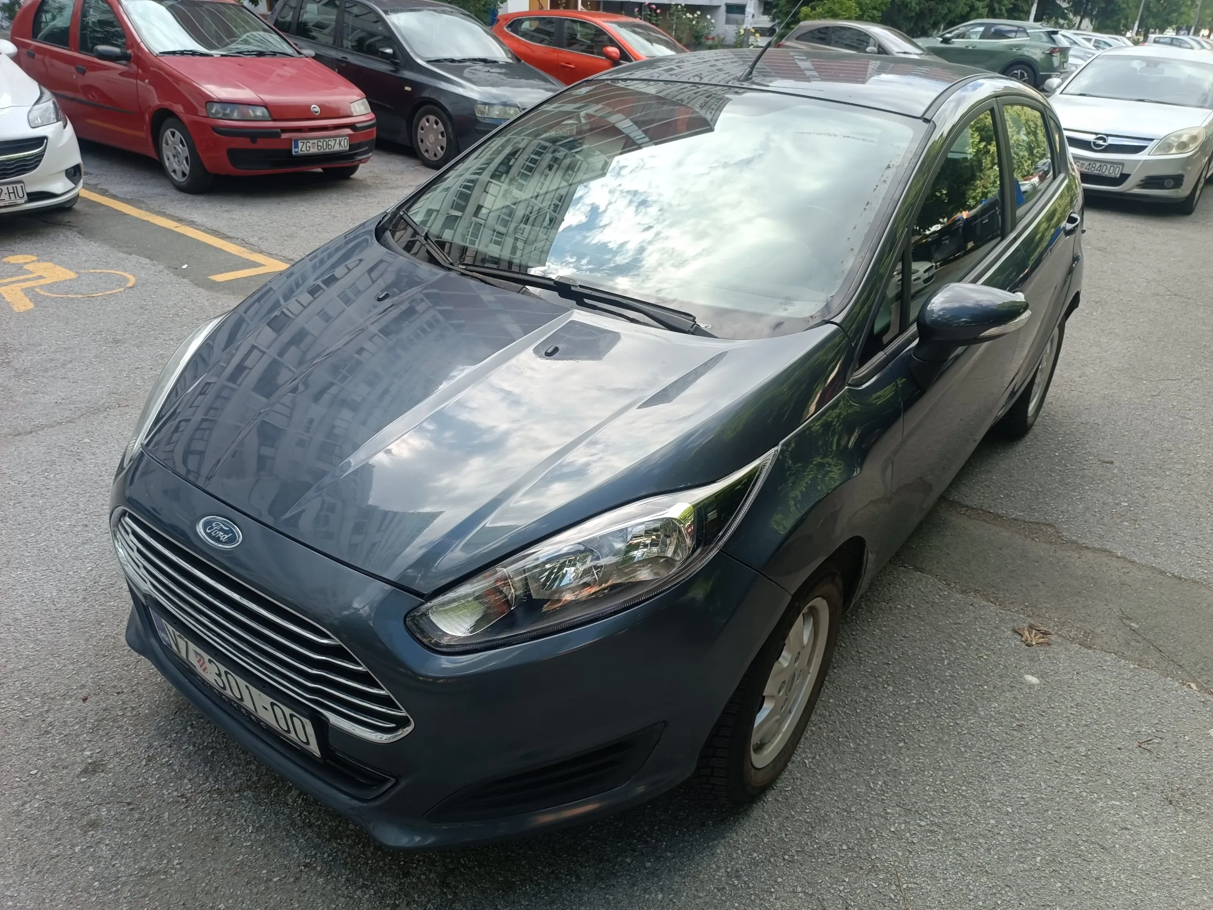 167tkm 2013.g. 1.5tdci ford fiesta - slika 8