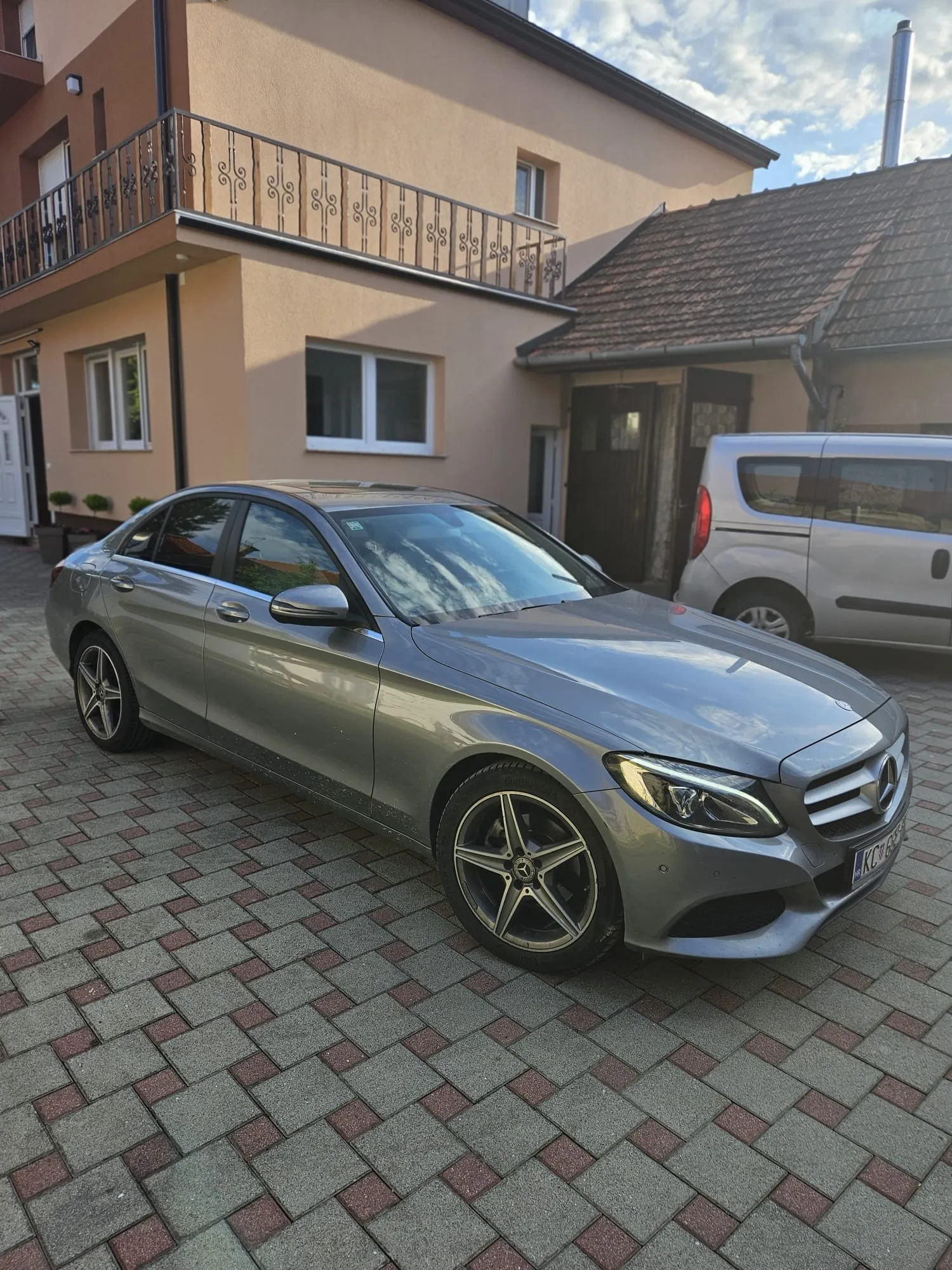 mercedes-benz c-klasa 220 d - slika 3