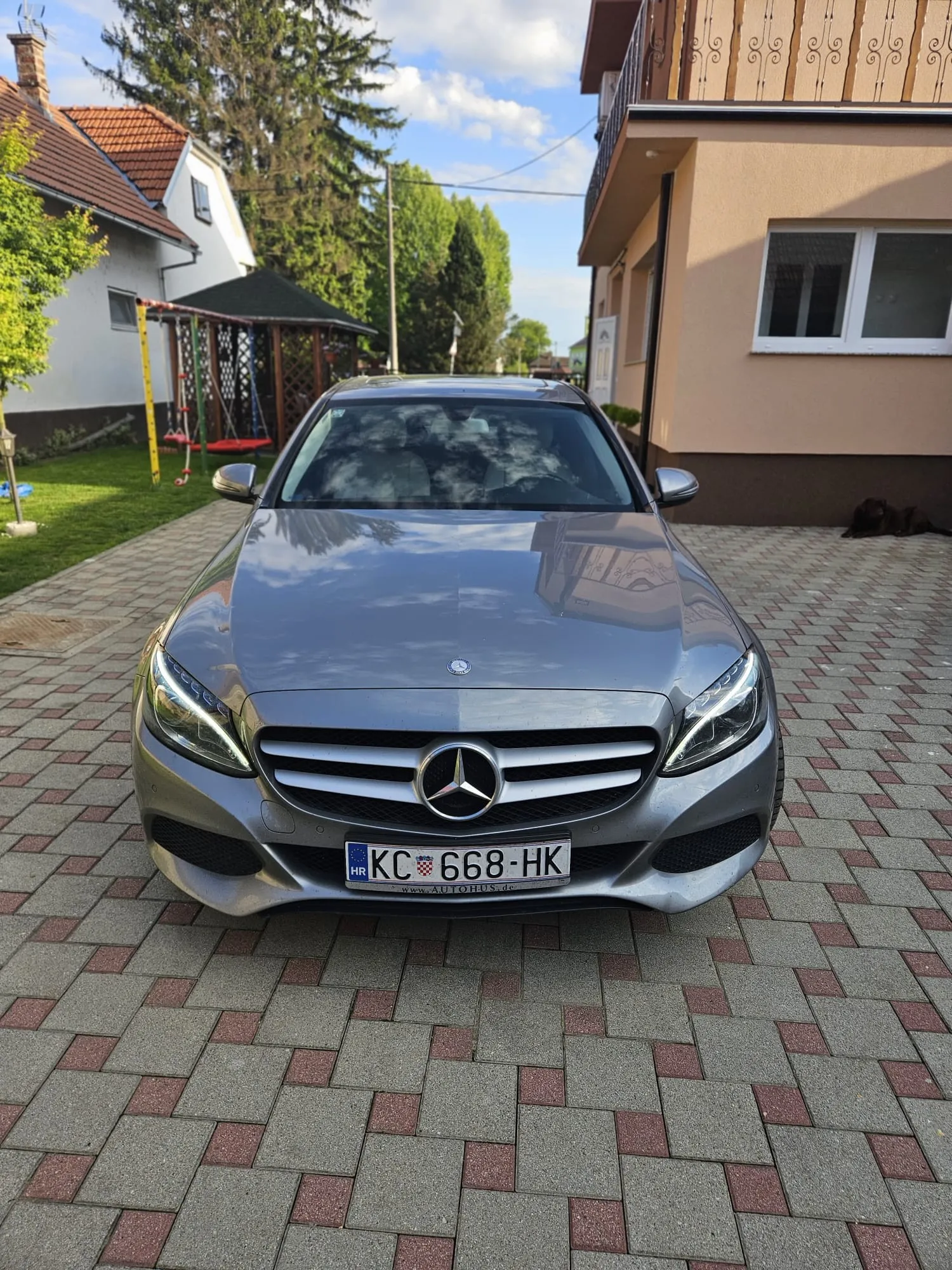 mercedes-benz c-klasa 220 d - slika 20