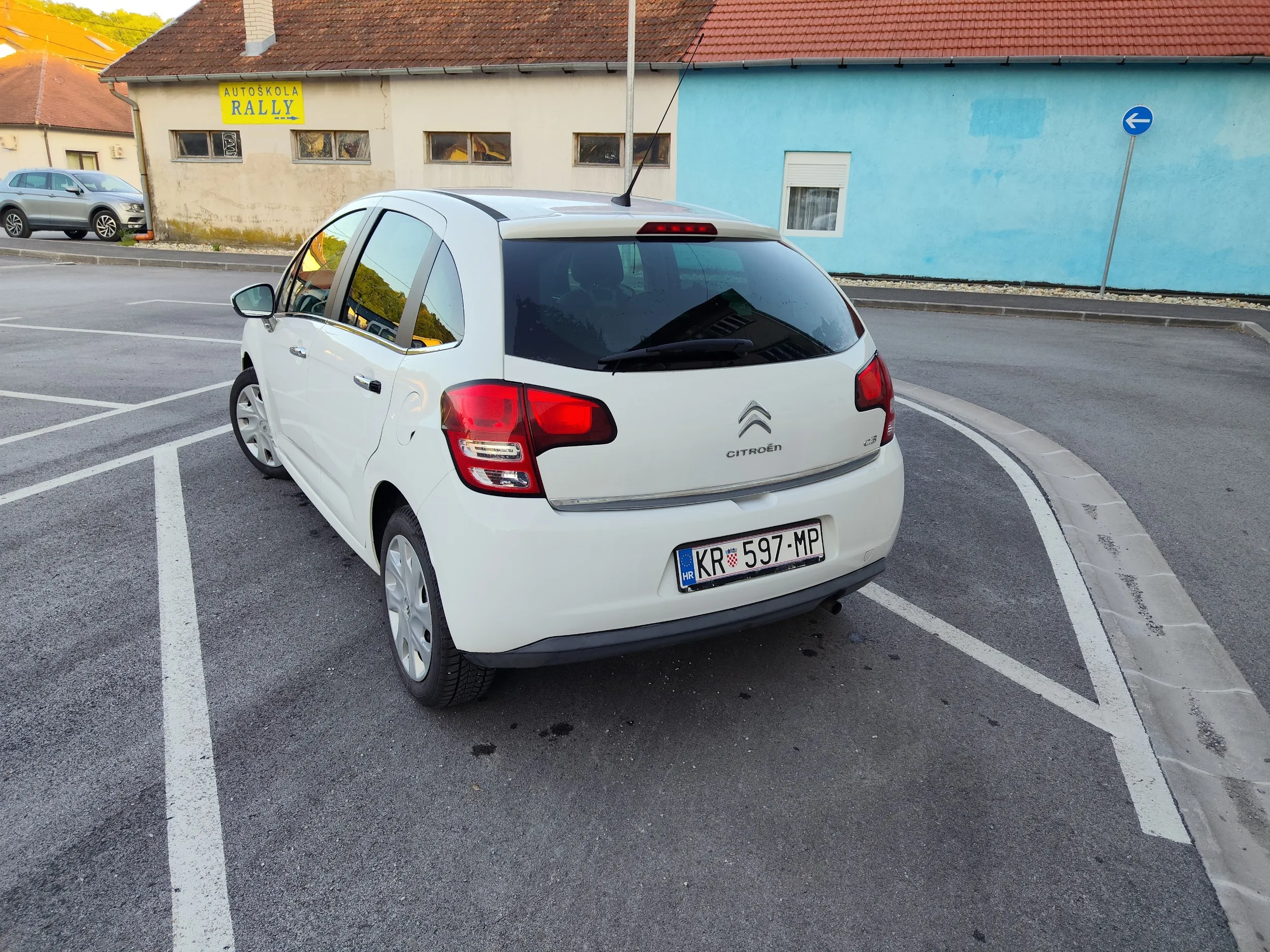 citroen c3 1.4i 2011 samo 106 000km - slika 3