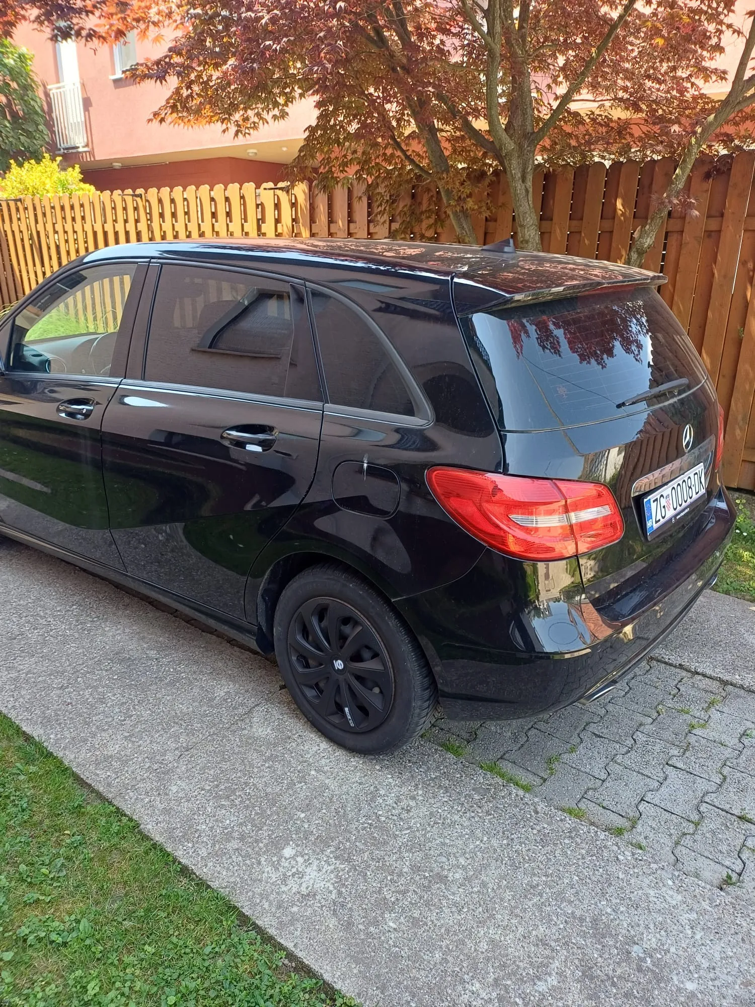 mercedes b klasa 220 cdi prva vlasnica - slika 2