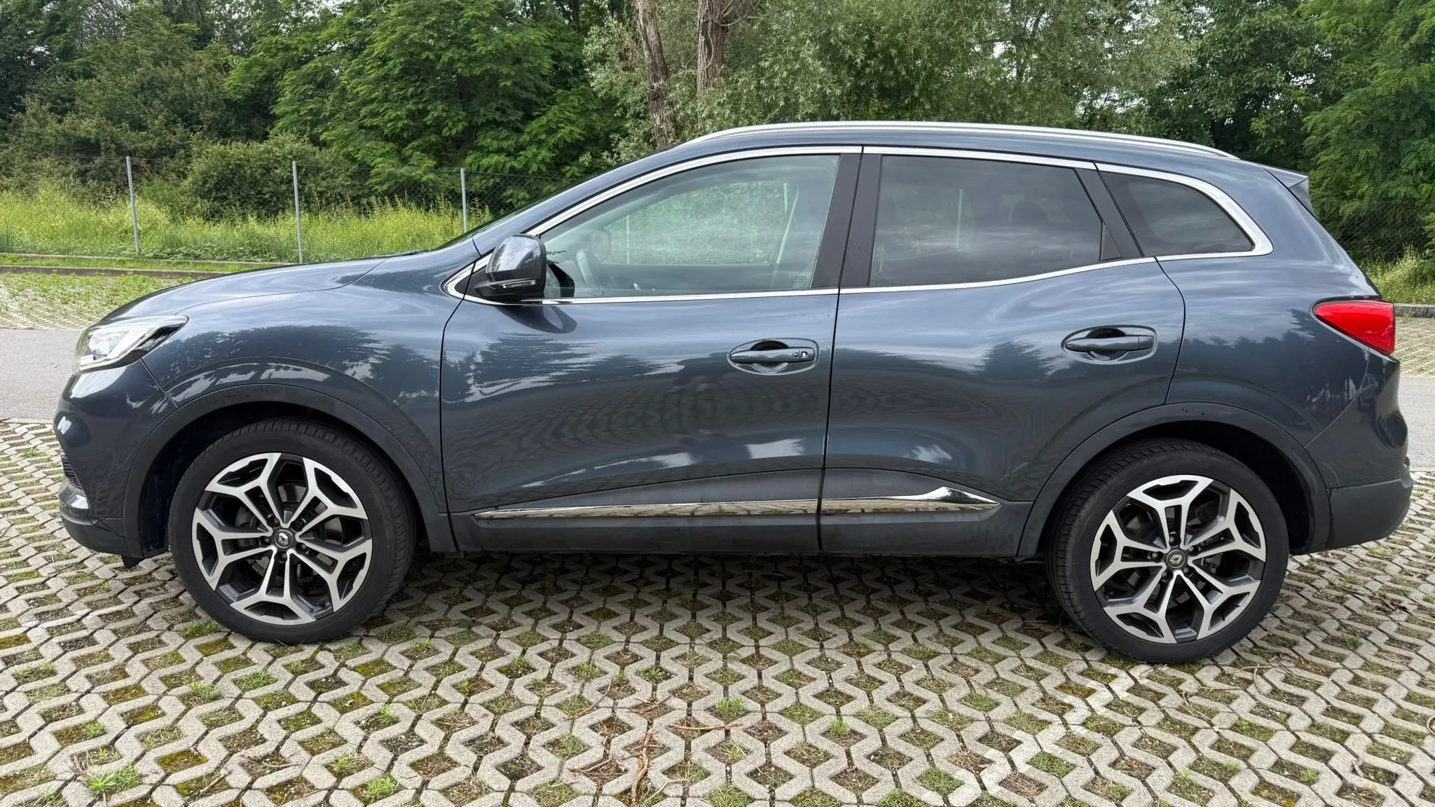 renault kadjar 1,5dci, sport edition, bose, full led, ekstra stanje - slika 4