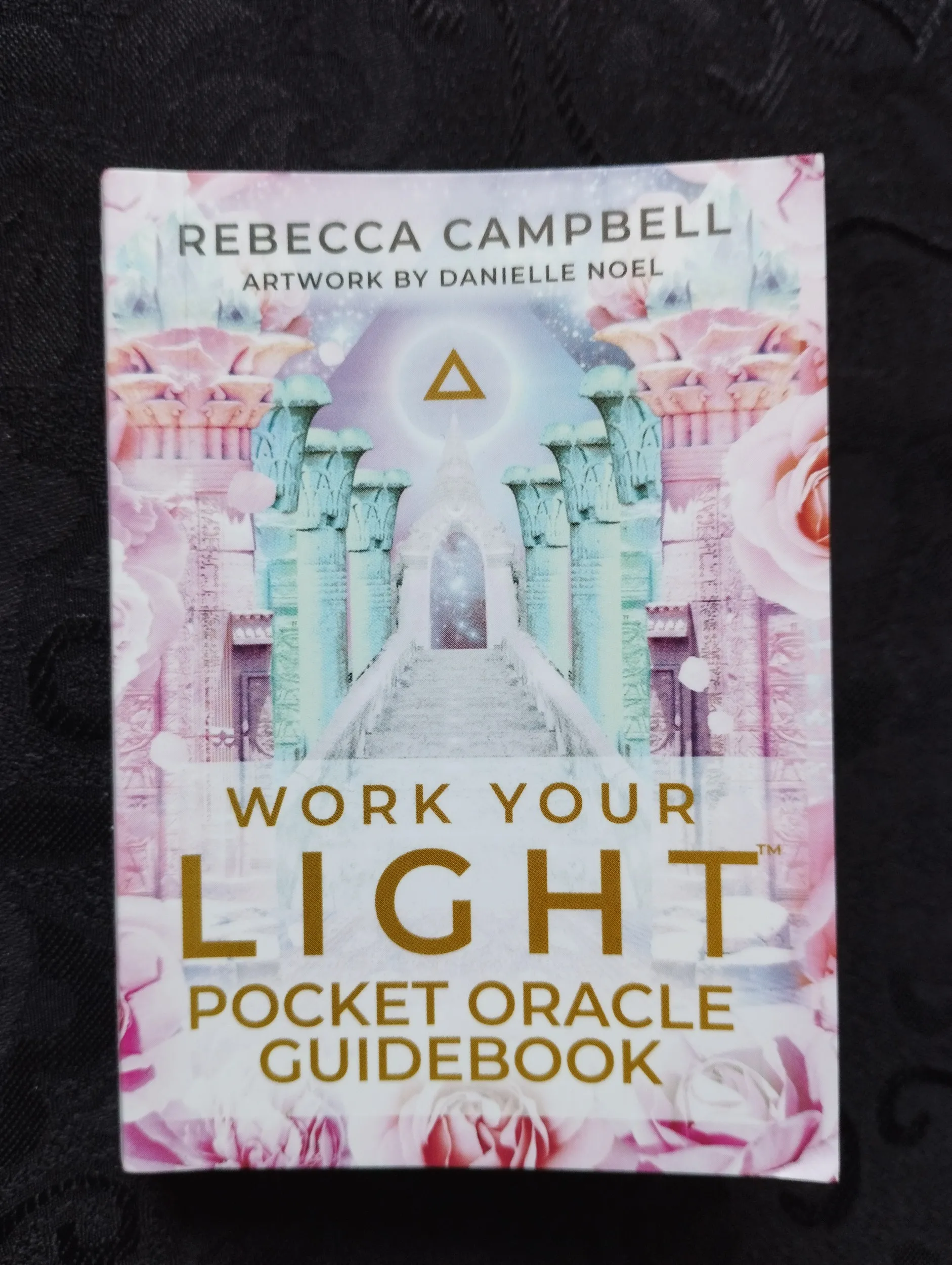 rebecca campbell - work your light pocket oracle - karte - slika 2