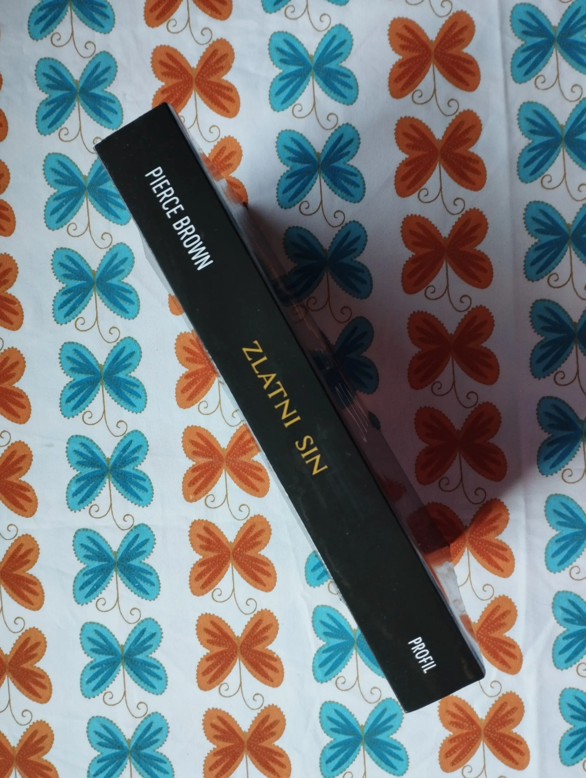pierce brown - zlatni sin - slika 2