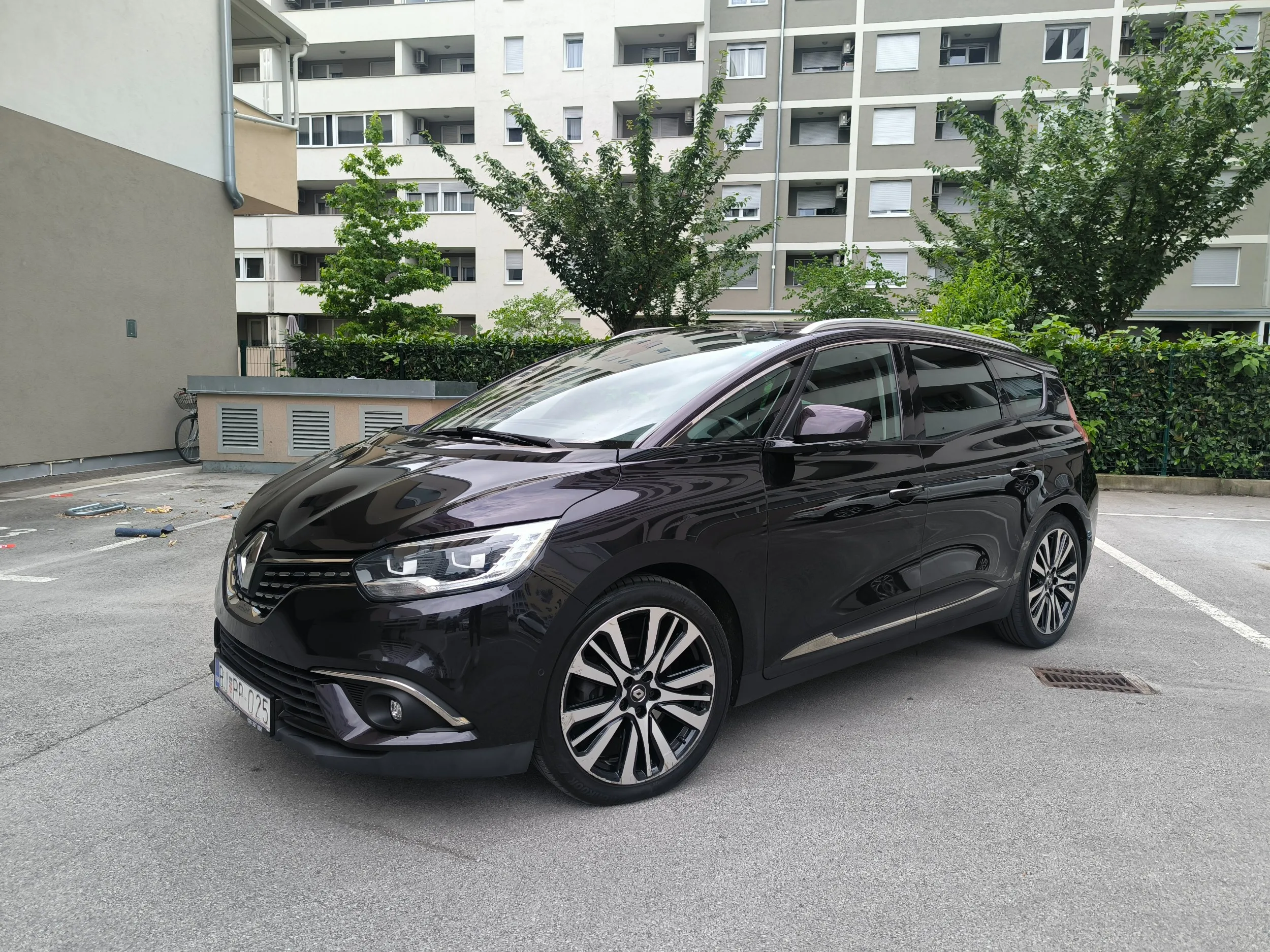 renault grand scenic 1,6dci, edc, initiale paris, top - slika 3