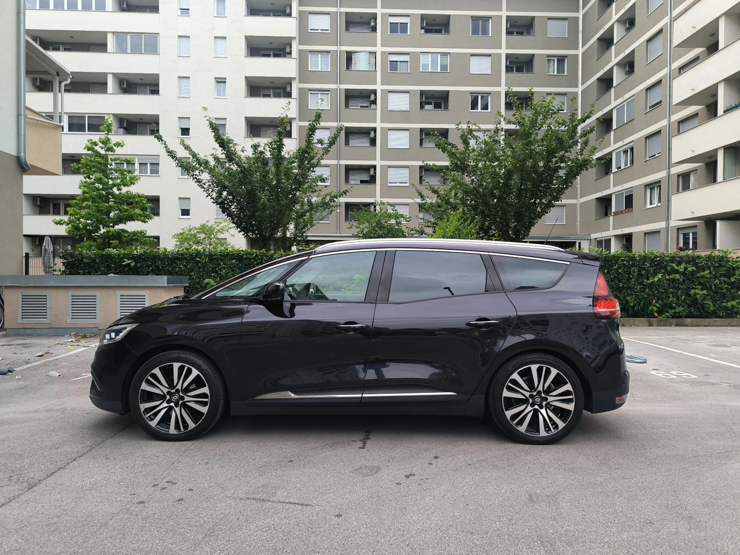 renault grand scenic 1,6dci, edc, initiale paris, top - slika 11
