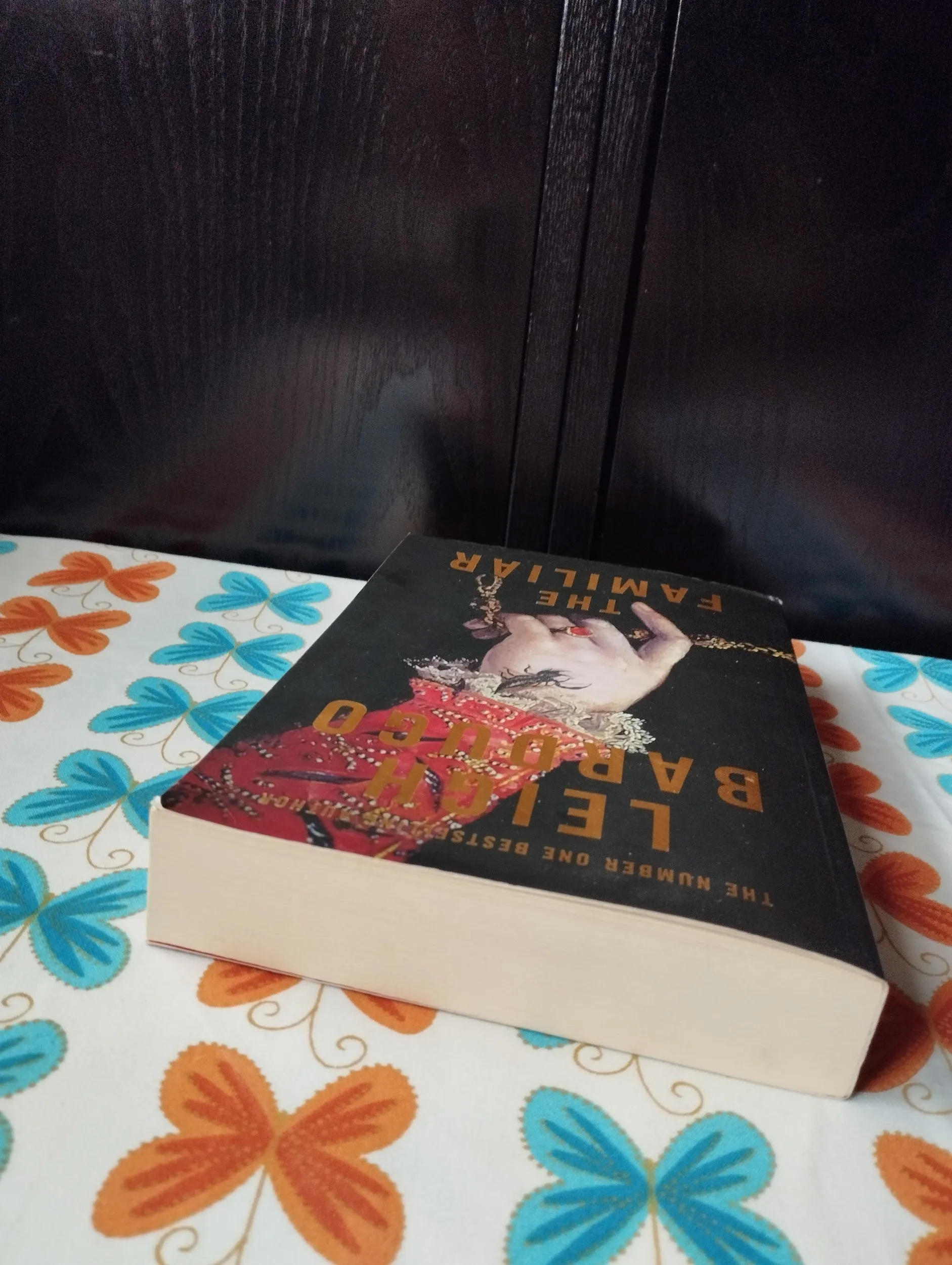 leigh bardugo - the familiar - slika 4