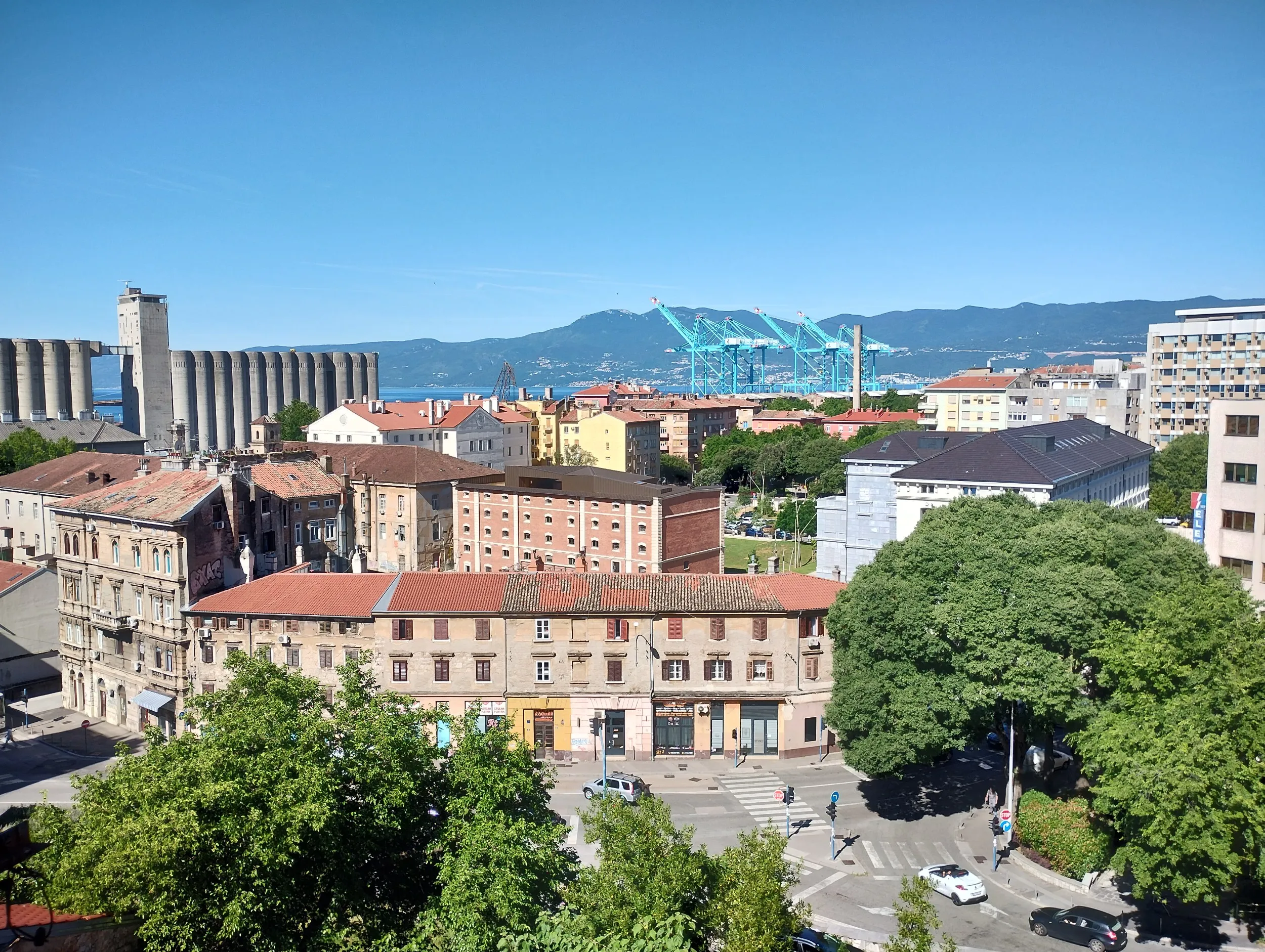 brajda, stan za najam blizu fakulteta - slika 9