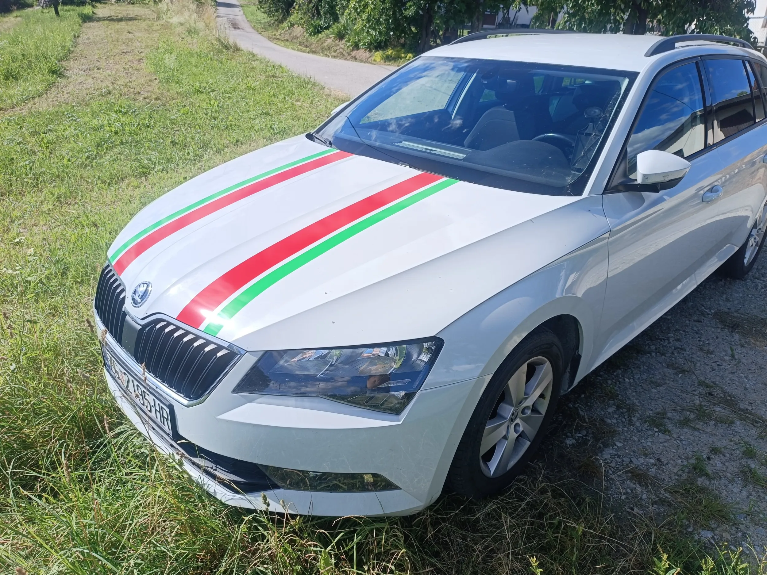 2017 kuka DSG F1 243tkm Škoda Superb combi 1.6 TDI - Zagreb