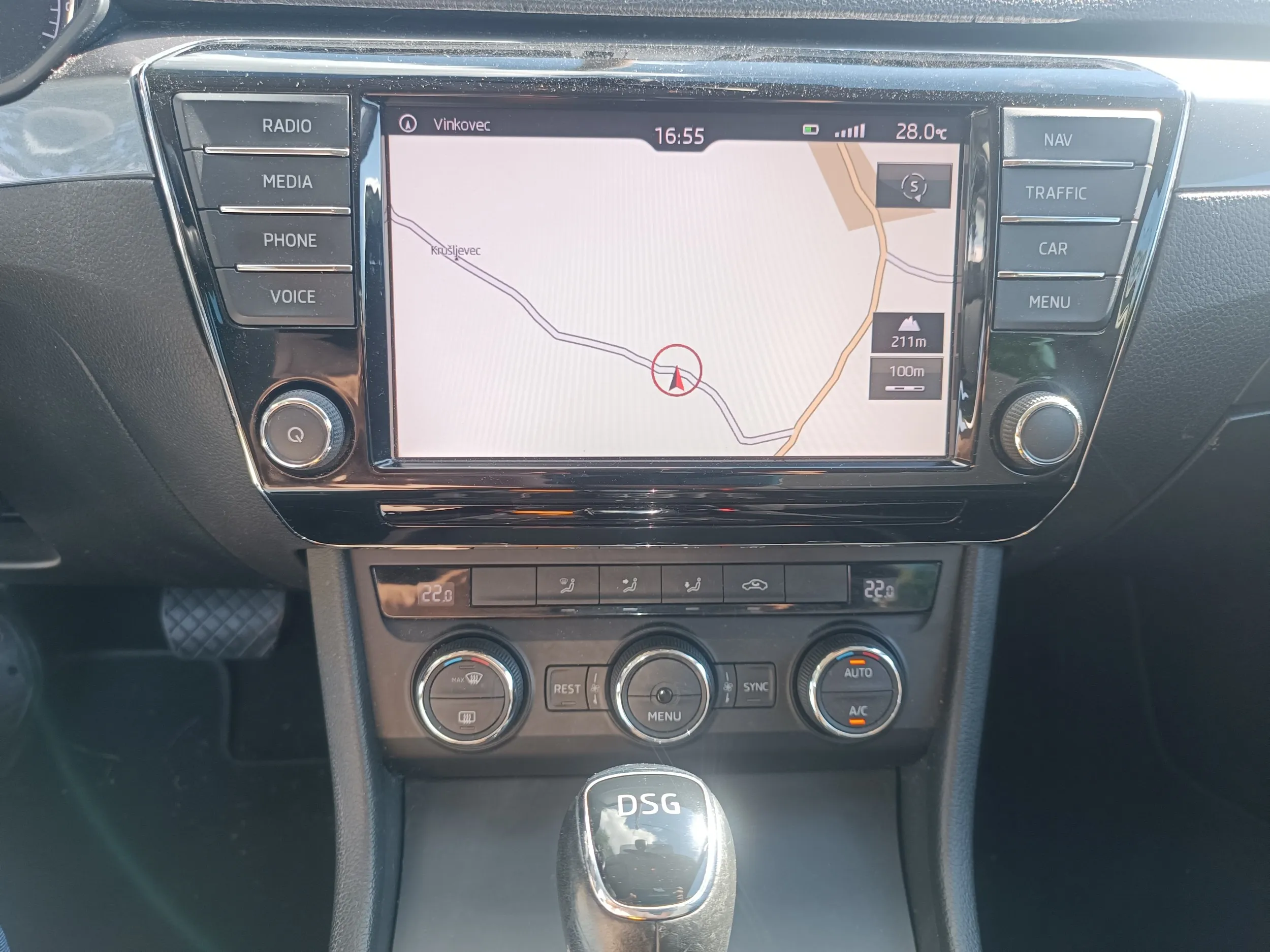 2017 kuka dsg f1 243tkm škoda superb combi 1.6 tdi - slika 5