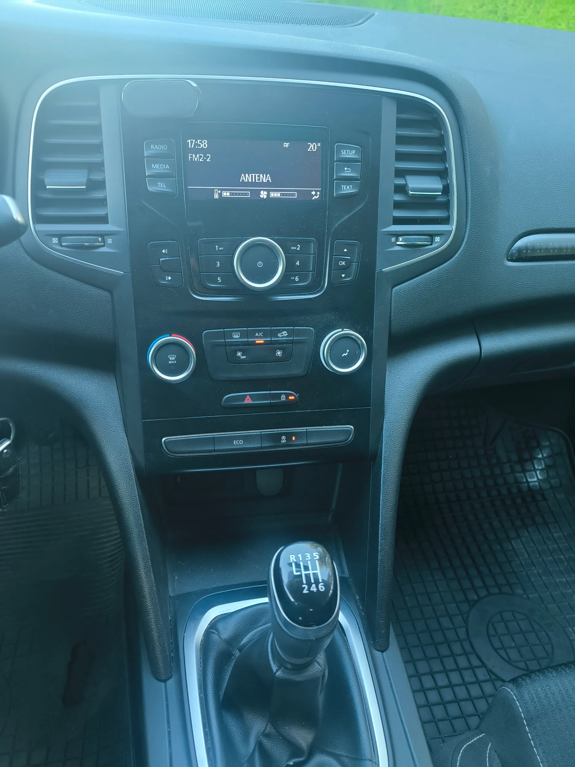 renault megane 1,5 dci, hr auto, 1. vlasnik - slika 18