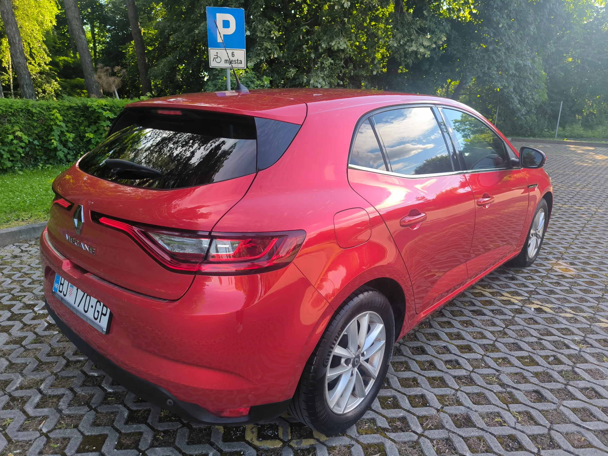 renault megane 1,5 dci, hr auto, 1. vlasnik - slika 12