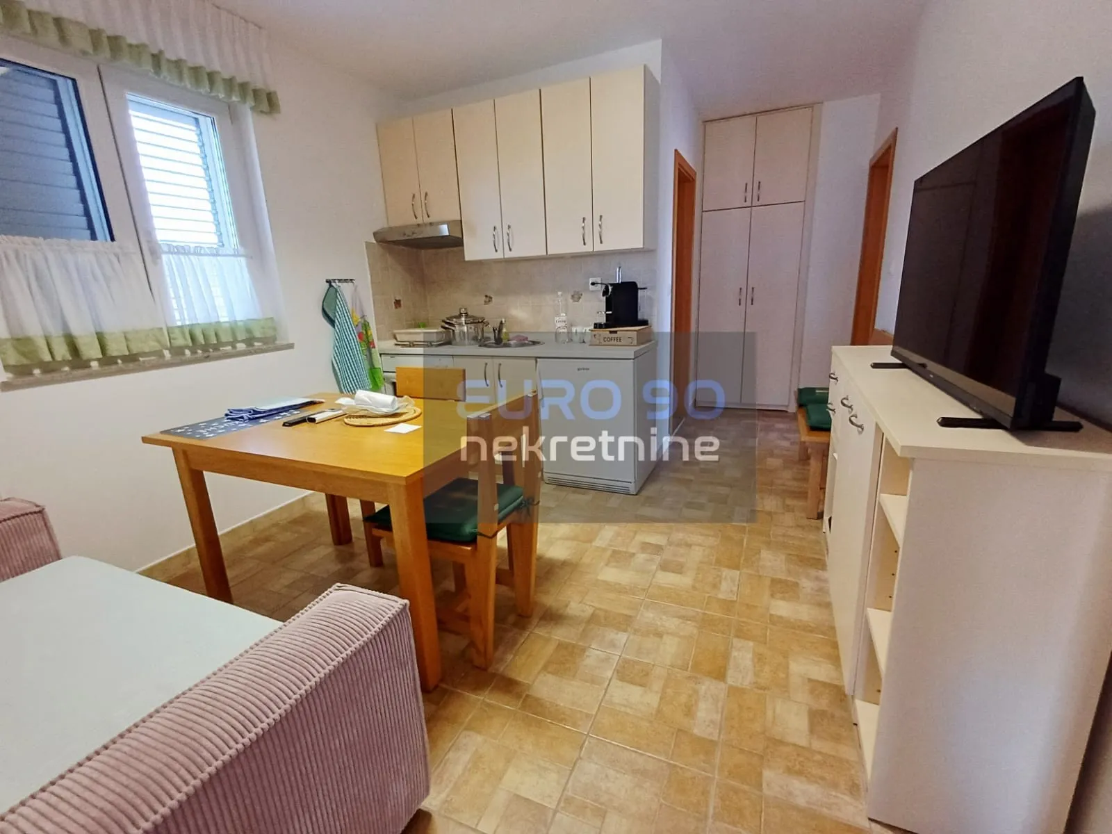 ljubač-kuća s velikim potencijalom 250 m od mora, lokacija,pogled !!! - slika 21