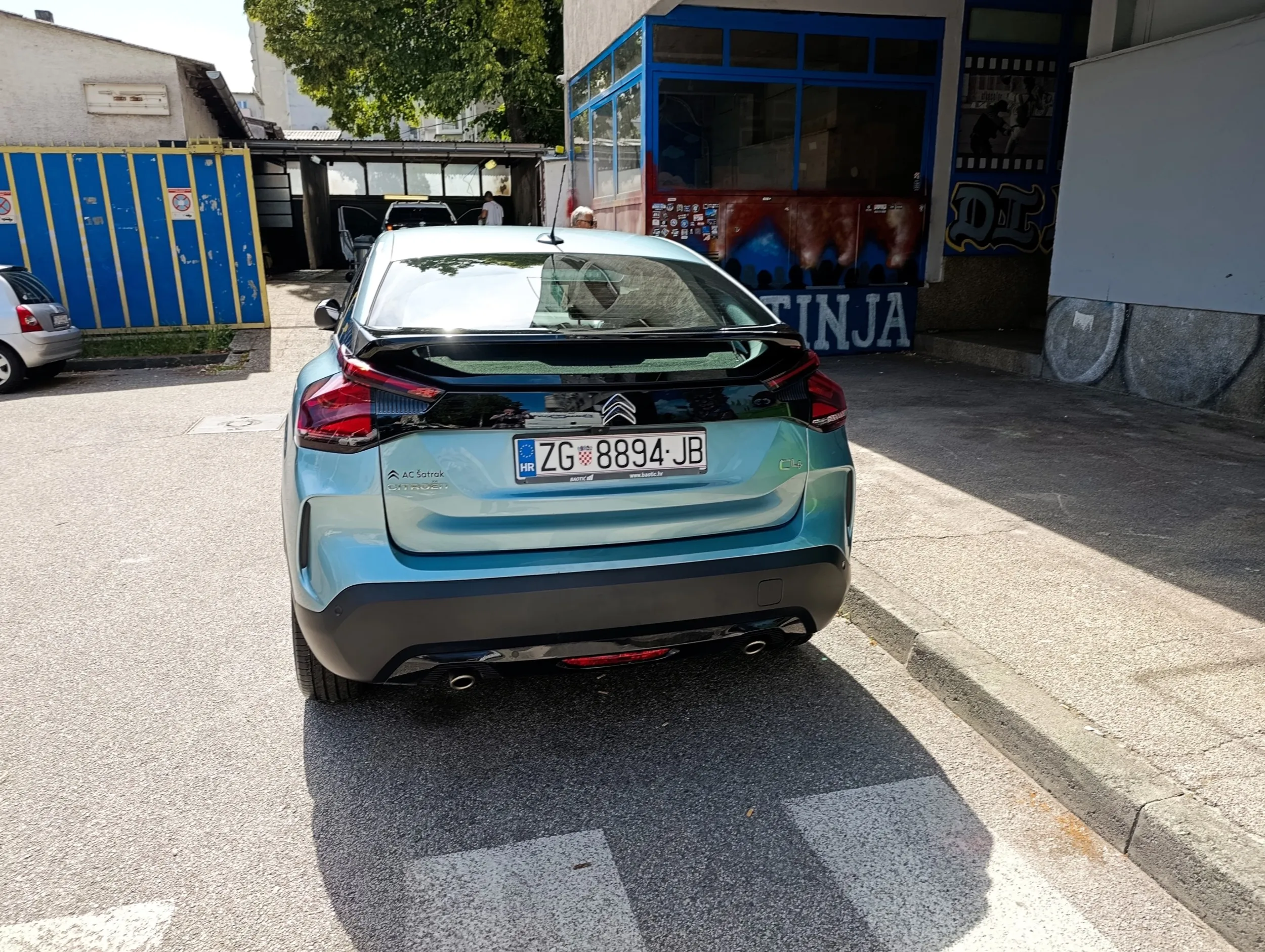 citroen c4 feel pack puretech 130 s&s eat8 automatik - slika 5