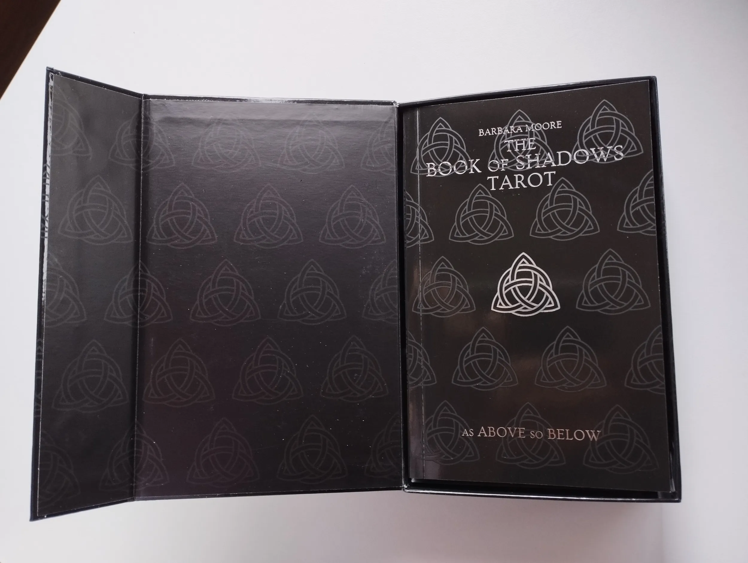 barbara moore - the book of shadows tarot set - karte - slika 3