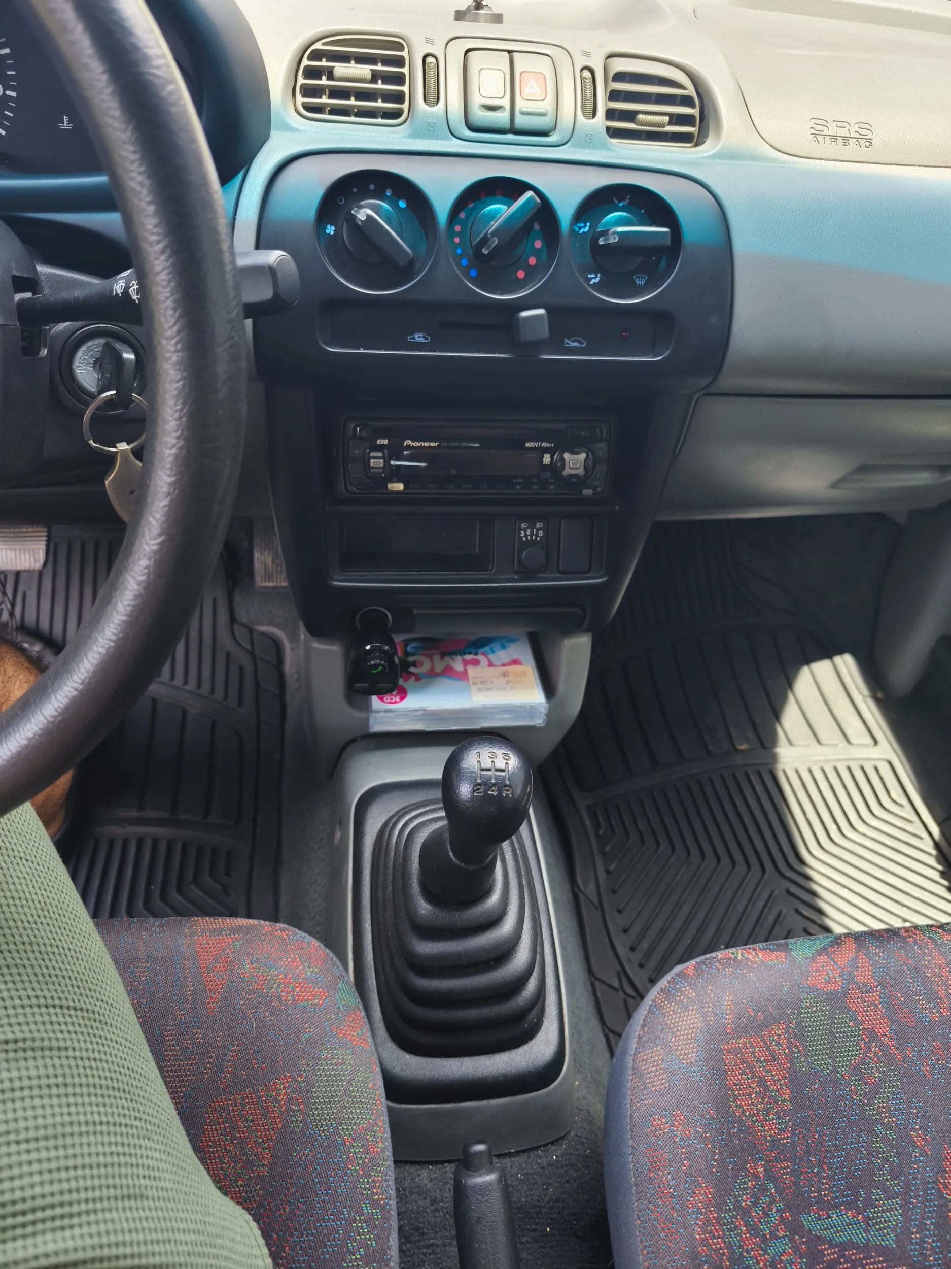 nisan micra - slika 7