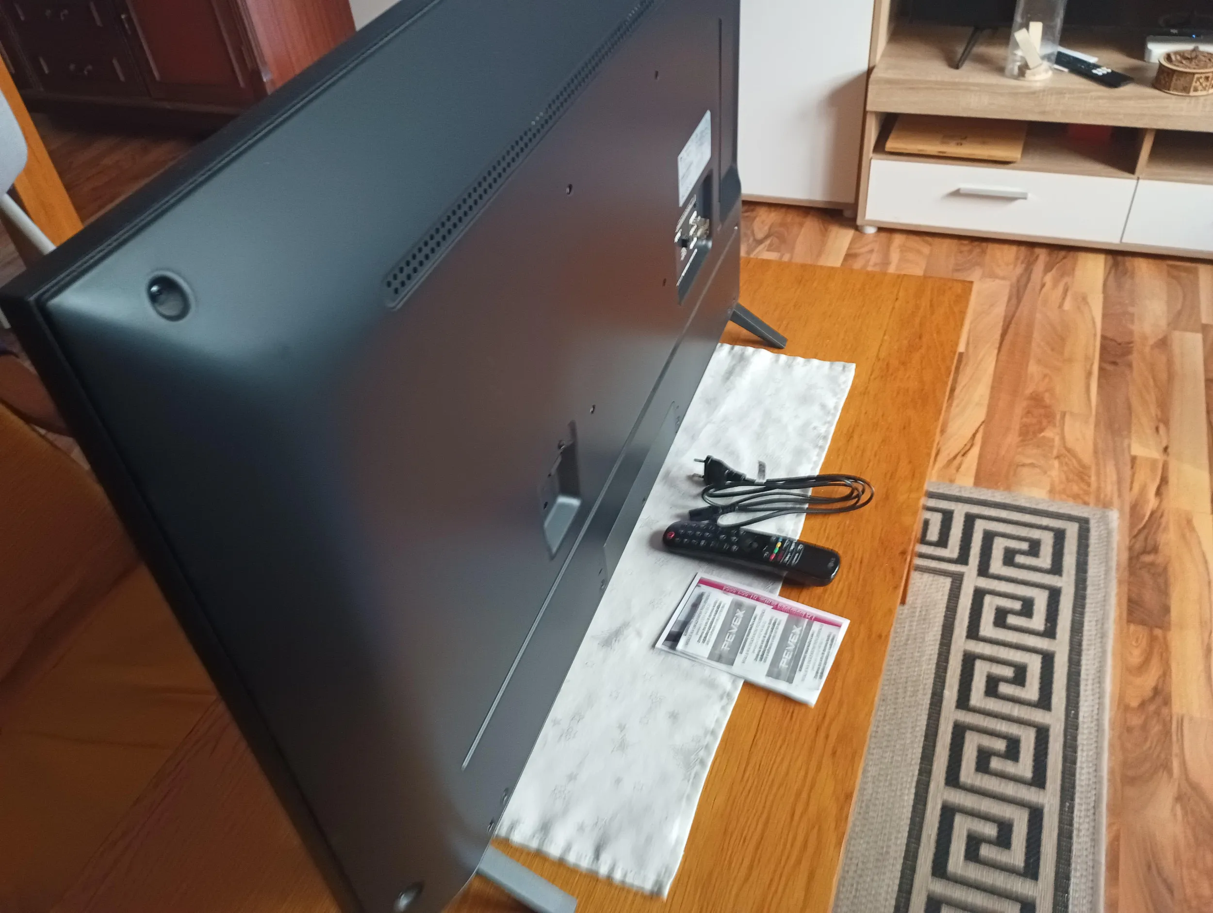 lg televizor pod garancijom - slika 4