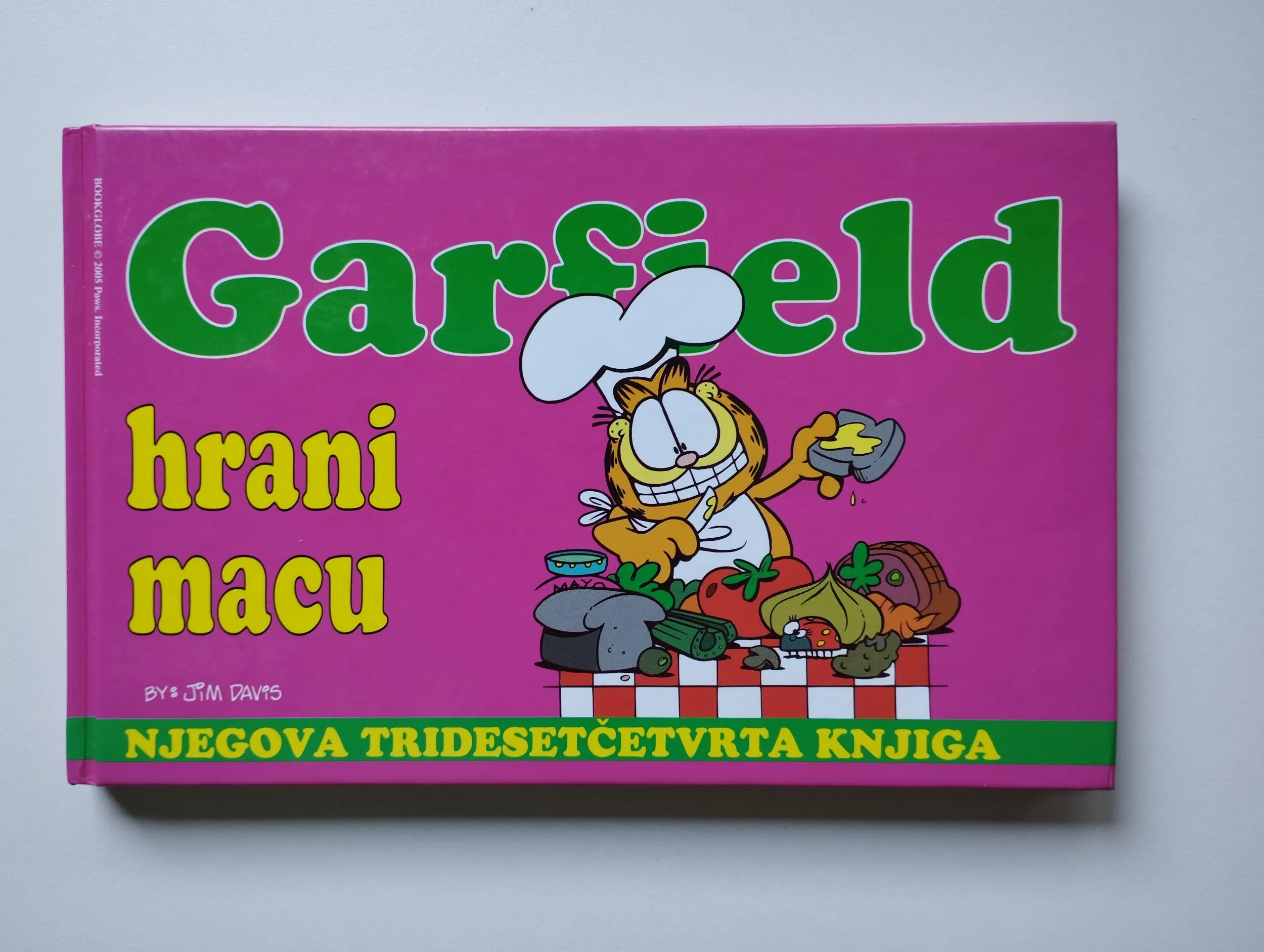 jim davis - garfield hrani macu (34) - slika 1