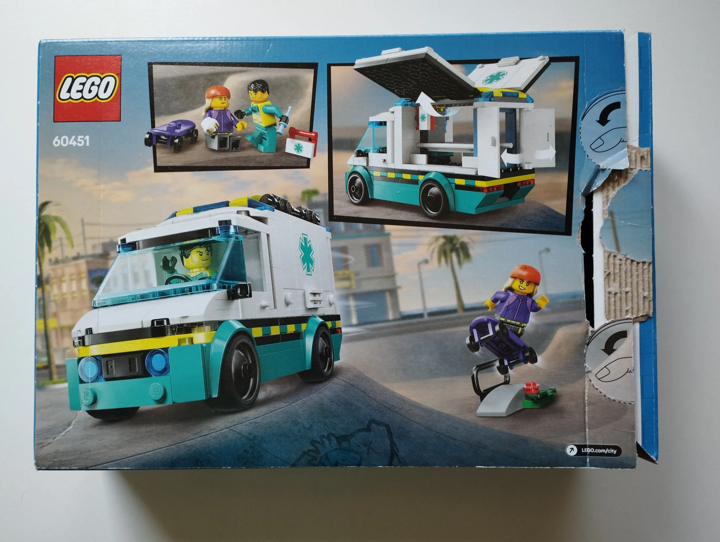 lego city 60451 emergency ambulance nepotpuno - slika 2
