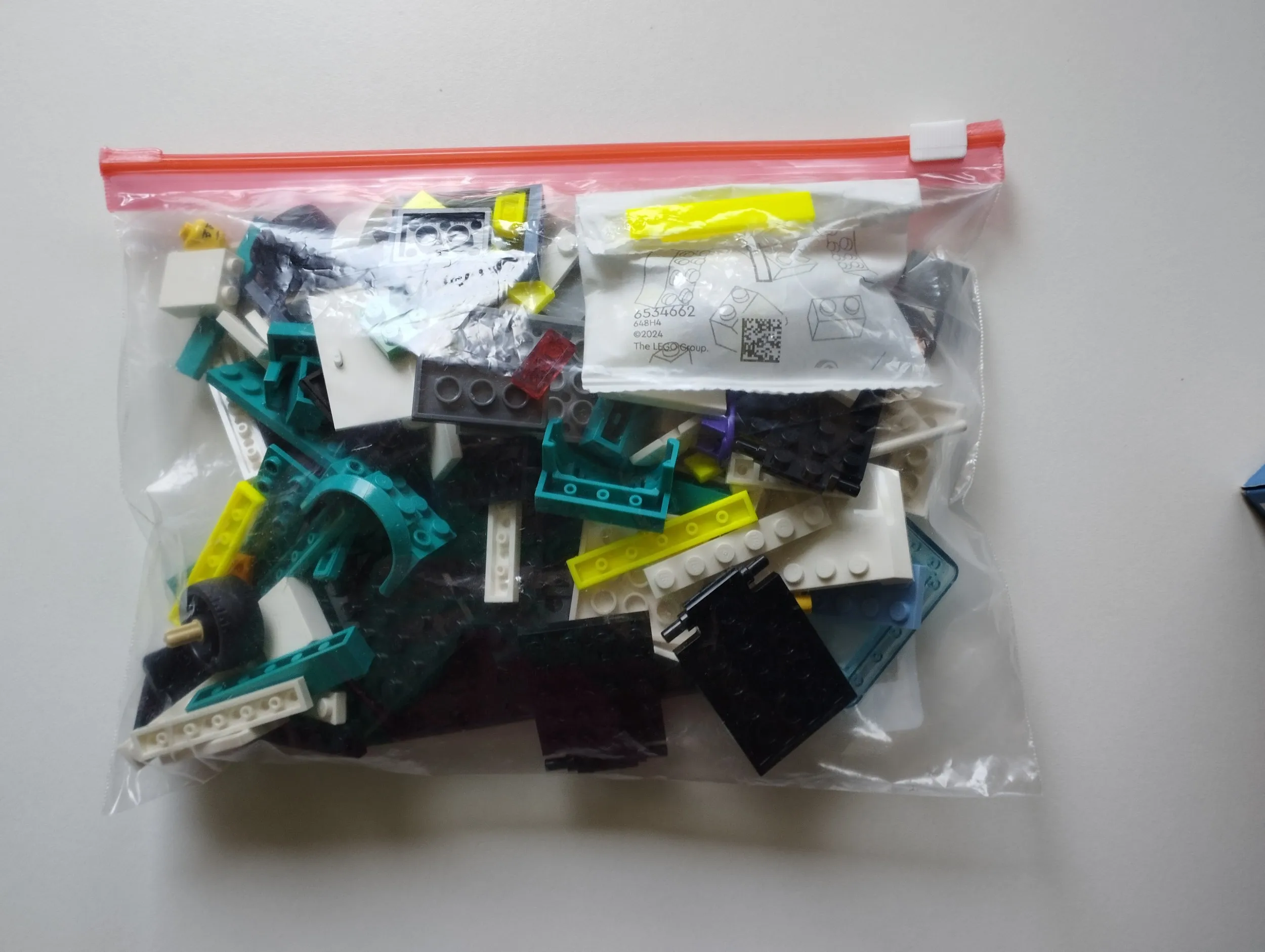 lego city 60451 emergency ambulance nepotpuno - slika 3