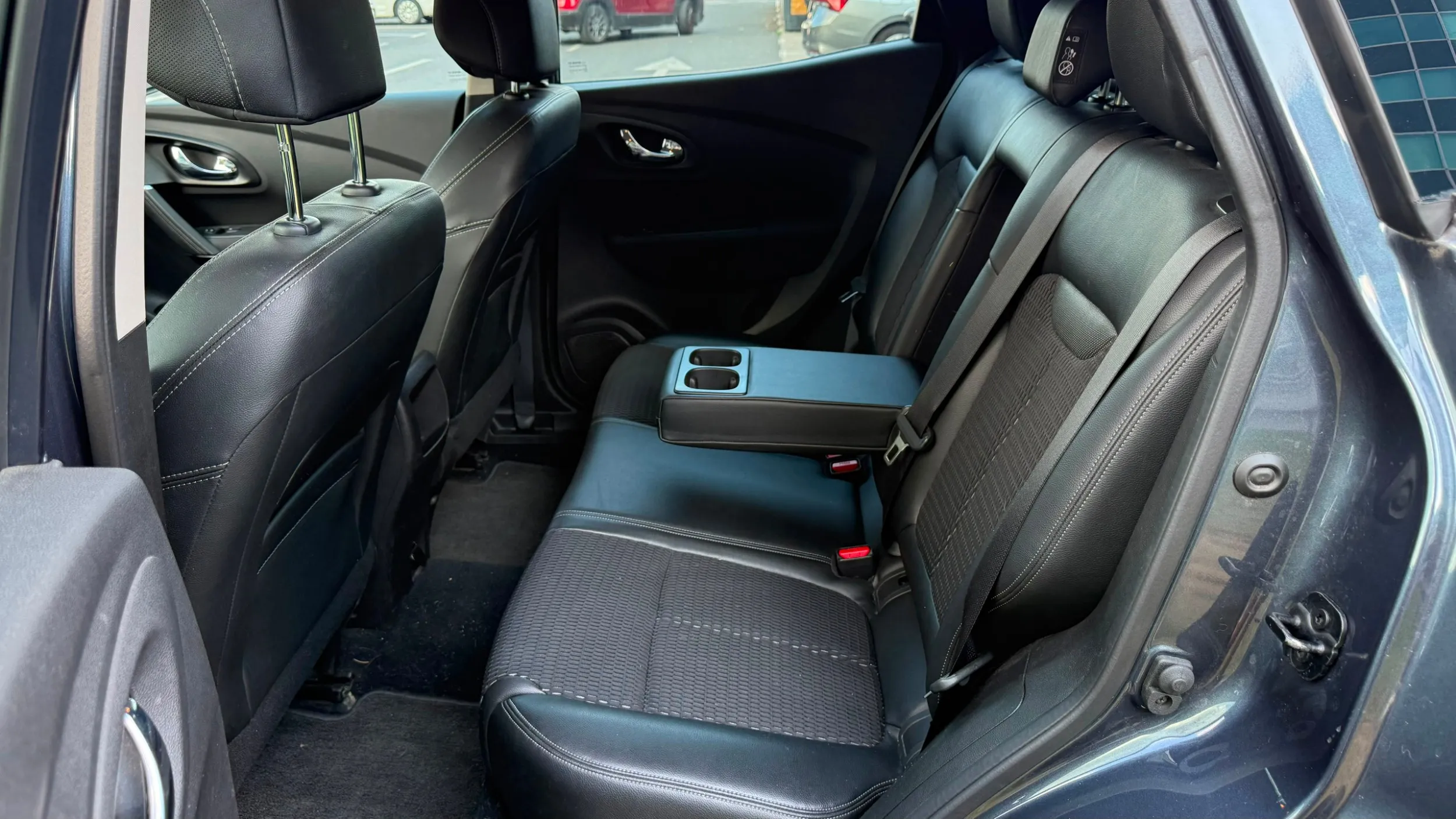 renault kadjar tce 130, limited, kamera, 90.000km, top - slika 18