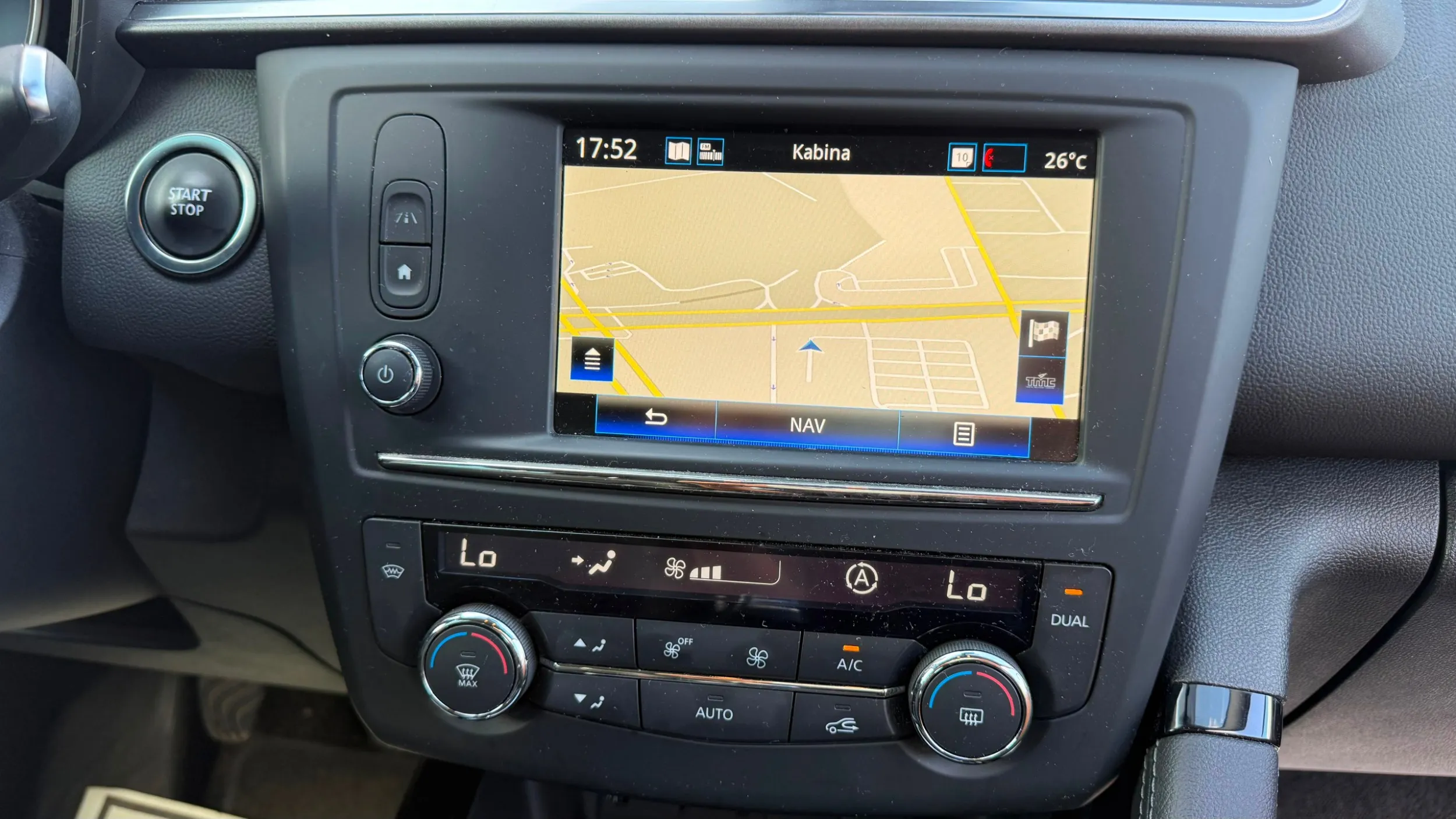 renault kadjar tce 130, limited, kamera, 90.000km, top - slika 24