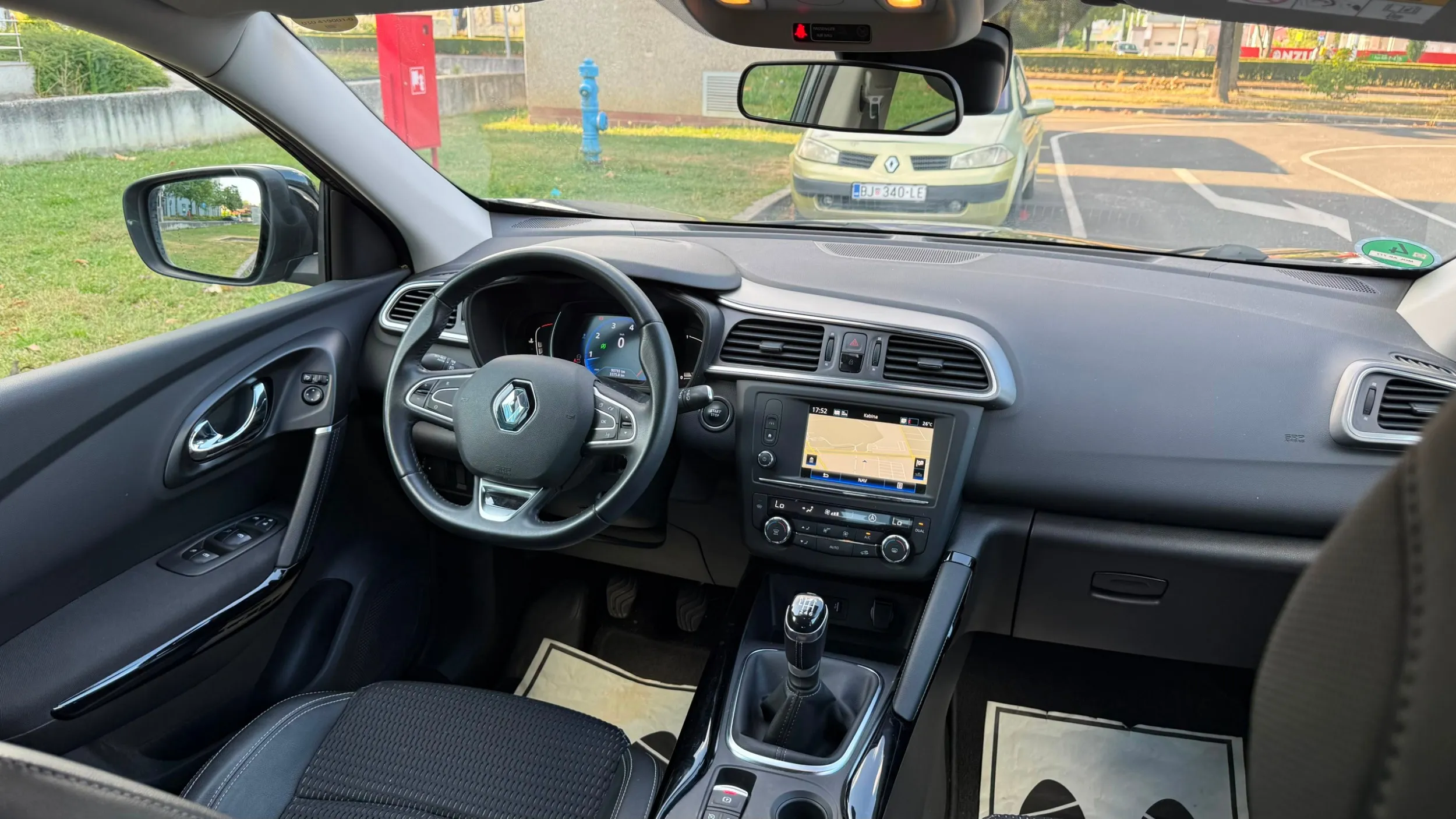 renault kadjar tce 130, limited, kamera, 90.000km, top - slika 26